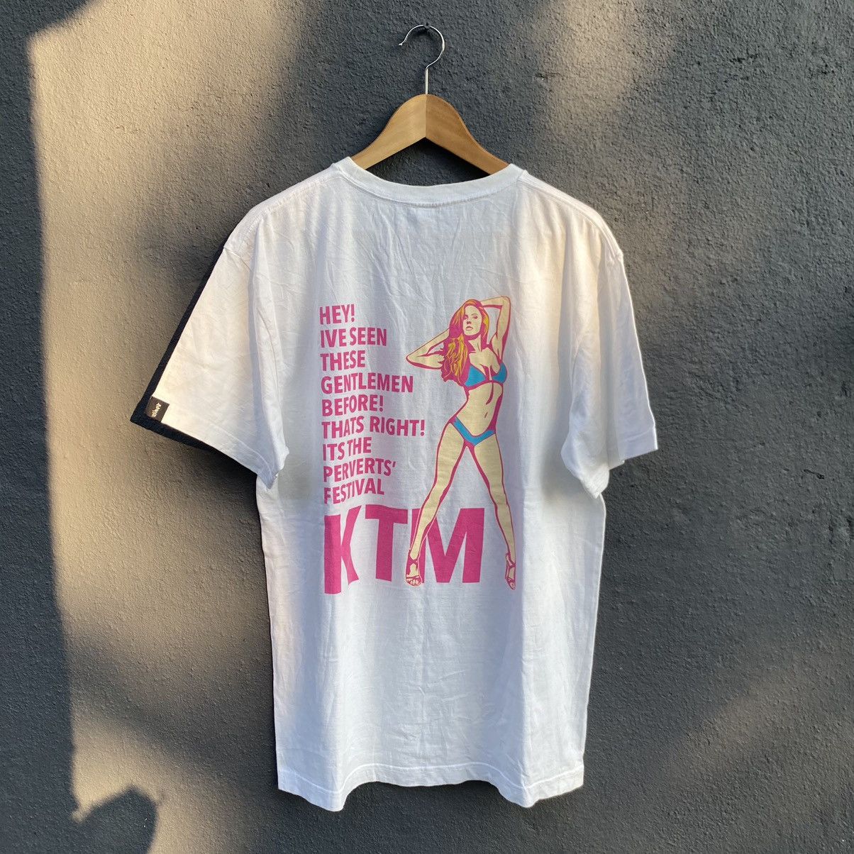 Japanese Brand HOLY GRAIL VINTAGE Y2K KTM PORN STAR ERD GRUNGE TEE Size US XL / EU 56 / 4 - 1 Thumbnail