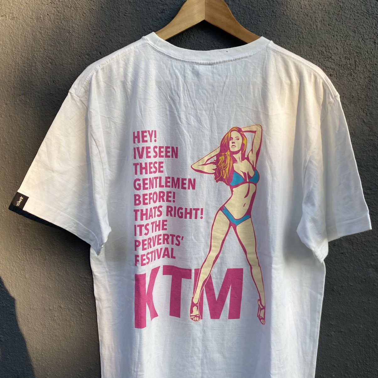 Japanese Brand HOLY GRAIL VINTAGE Y2K KTM PORN STAR ERD GRUNGE TEE Size US XL / EU 56 / 4 - 2 Thumbnail