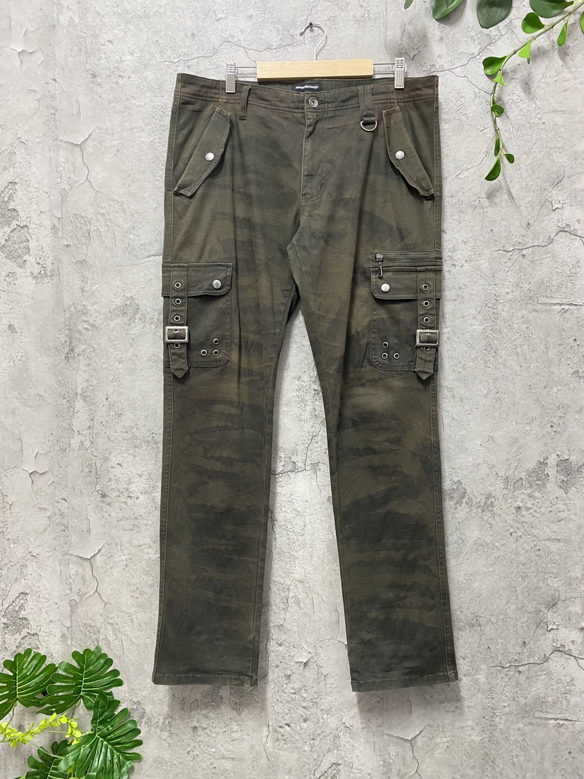 image of Tete Homme Semantic Design Japan Tactical Bondage Slim Fit Cargo Pants in Olive, Men's (Size 34)