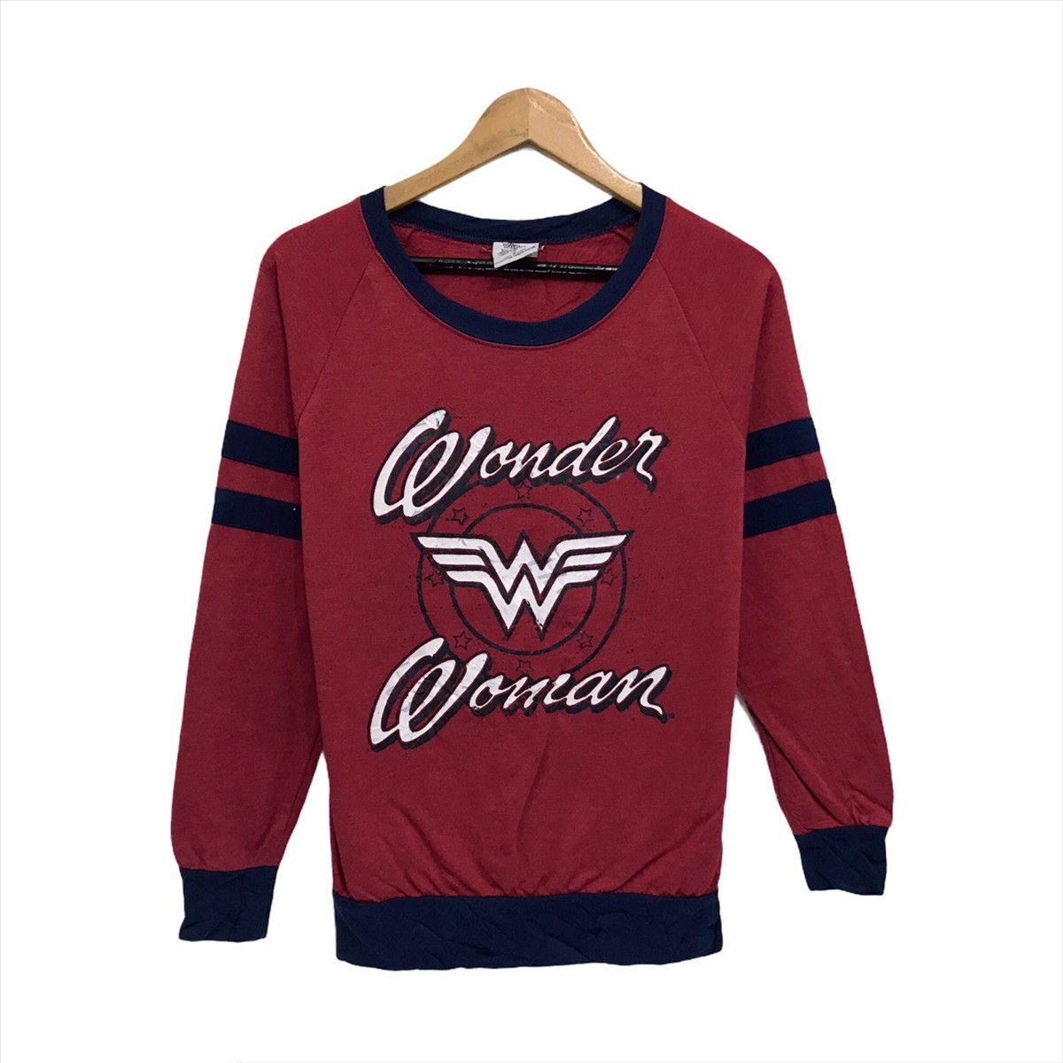 DC Comics × Marvel Comics Wonder Woman Sweatshirt Big Logo Spellout Size US S / EU 44-46 / 1 - 1 Thumbnail