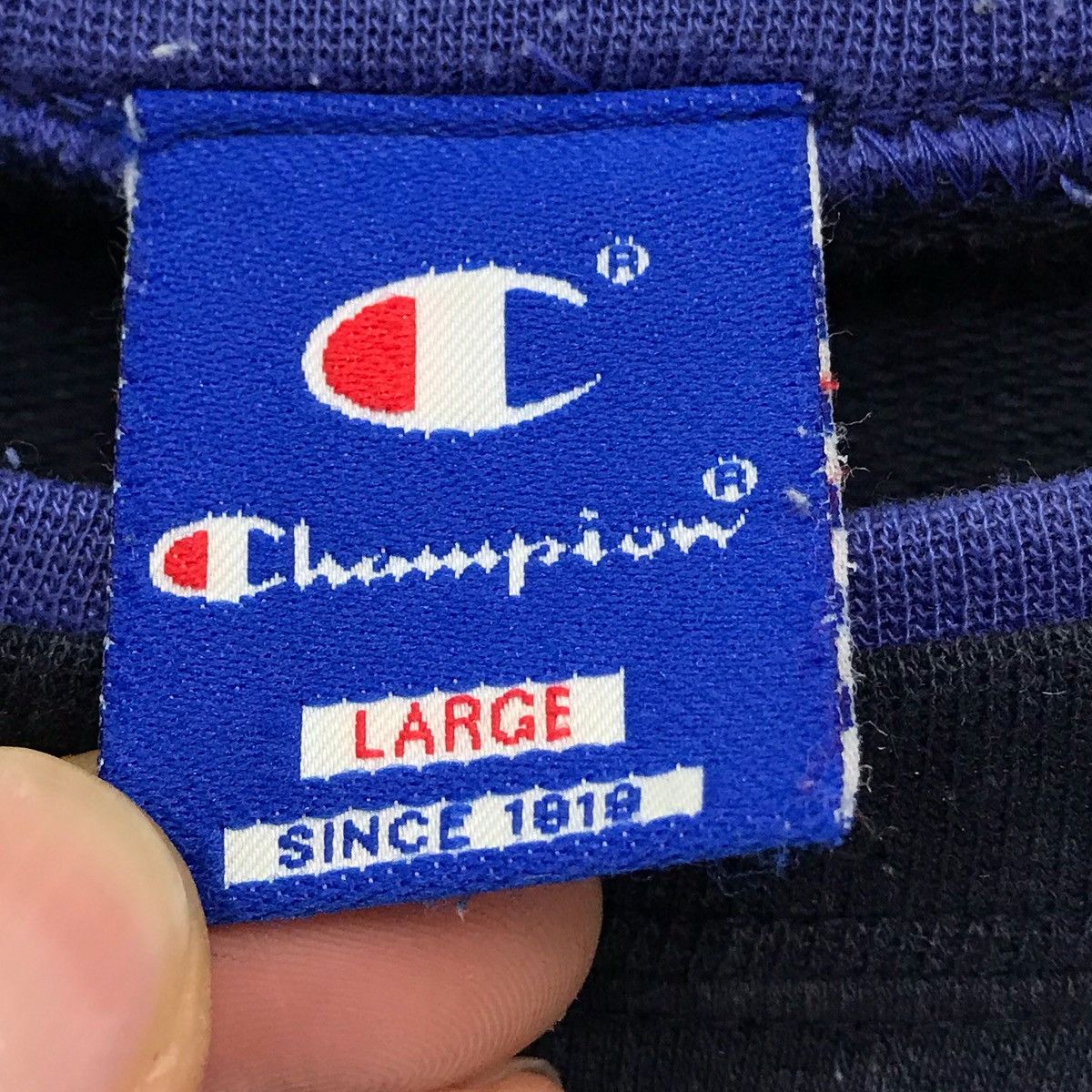 Champion × Japanese Brand Vintage Champion Sweatshirt Embroidered Champion Size US L / EU 52-54 / 3 - 5 Thumbnail