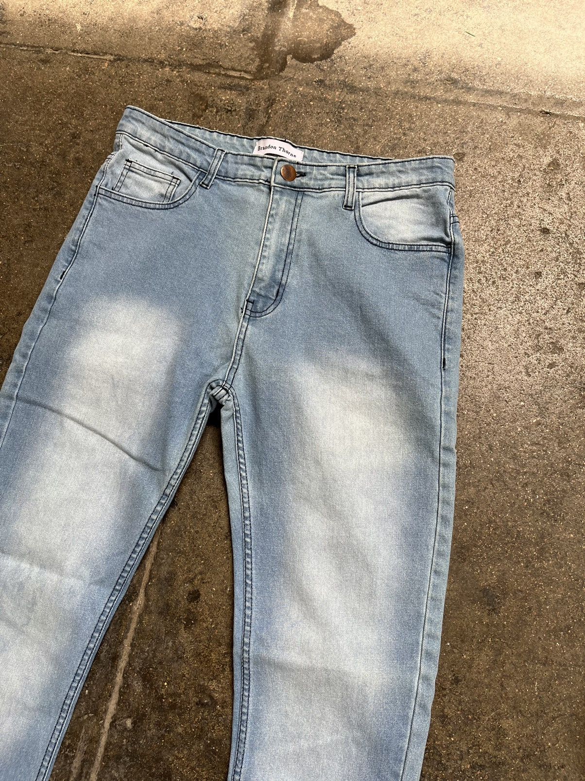 Other Distressed Denim Size US 32 / EU 48 - 2 Thumbnail