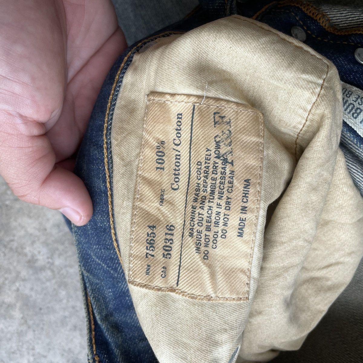Abercrombie & Fitch Vintage Abercrombie & Fitch Distressed Denim Jeans Pants Size US 37 - 9 Thumbnail