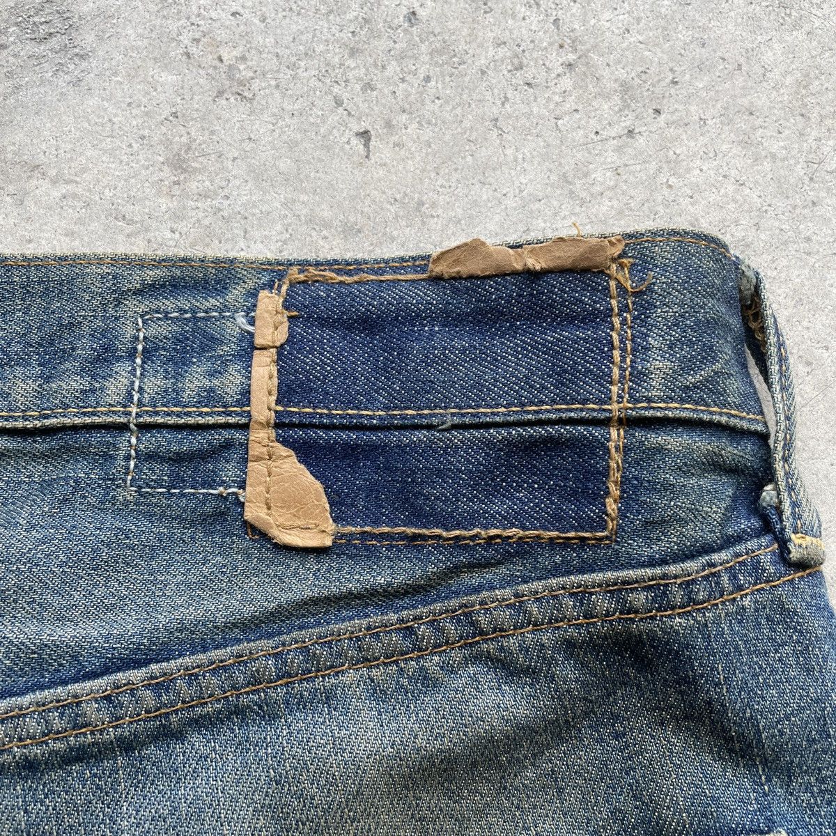 Abercrombie & Fitch Vintage Abercrombie & Fitch Distressed Denim Jeans Pants Size US 37 - 11 Thumbnail
