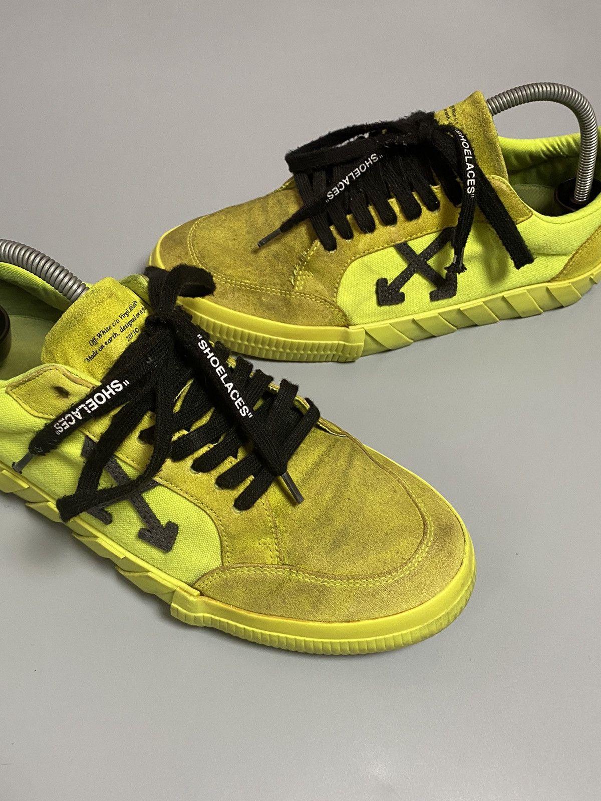 Off-White Off-White 2013 vulcanized Virgil Abloh arrows shoes 42 Size US 9 / EU 42 - 1 Thumbnail