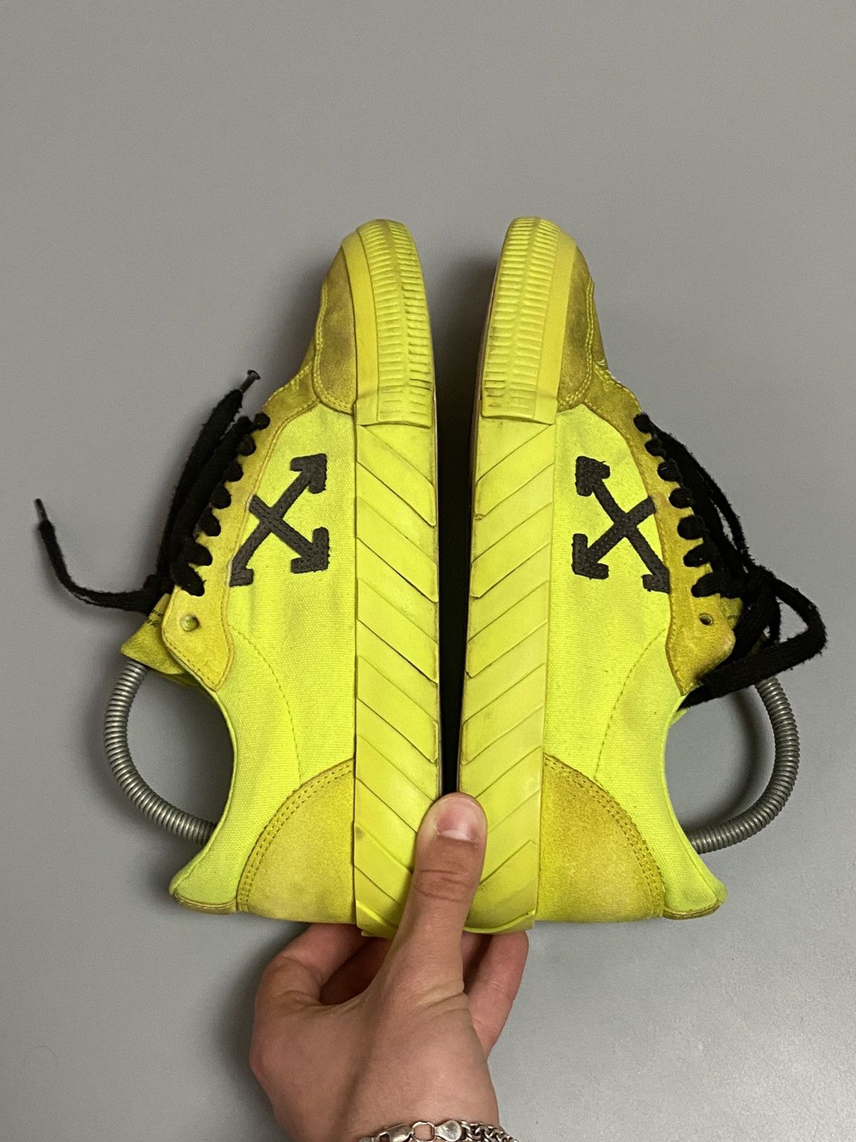 Off-White Off-White 2013 vulcanized Virgil Abloh arrows shoes 42 Size US 9 / EU 42 - 10 Thumbnail