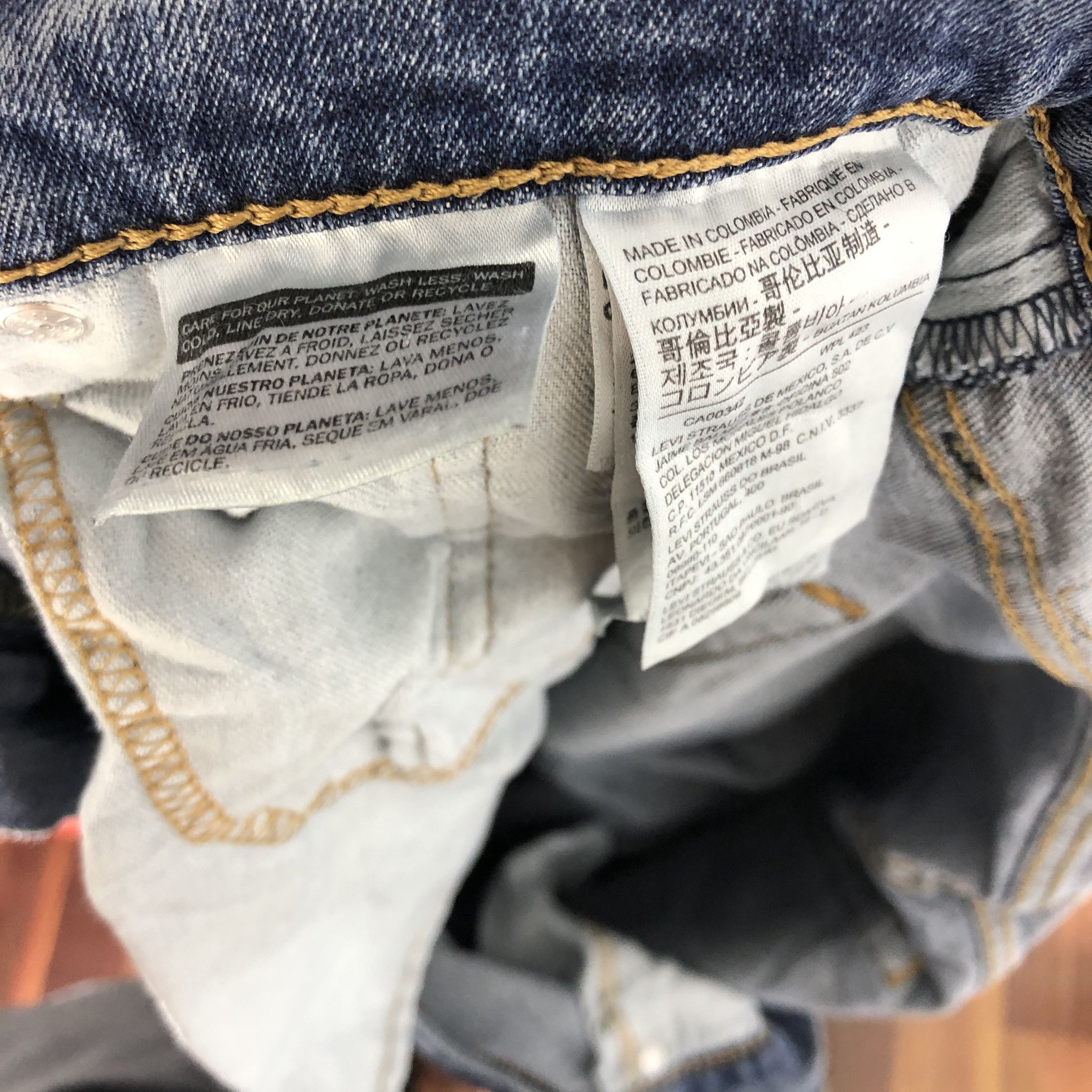 Vintage Levi's 559 Blue Jean Size 40