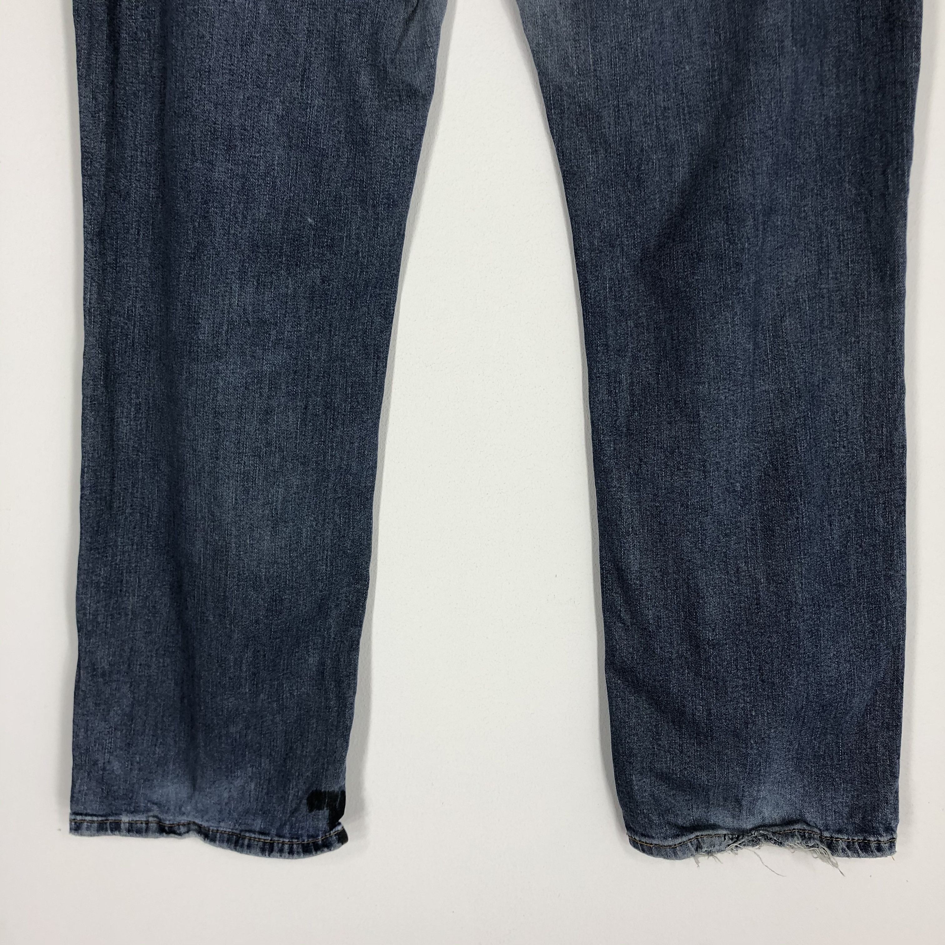 Vintage Levi's 559 Blue Jean Size 40