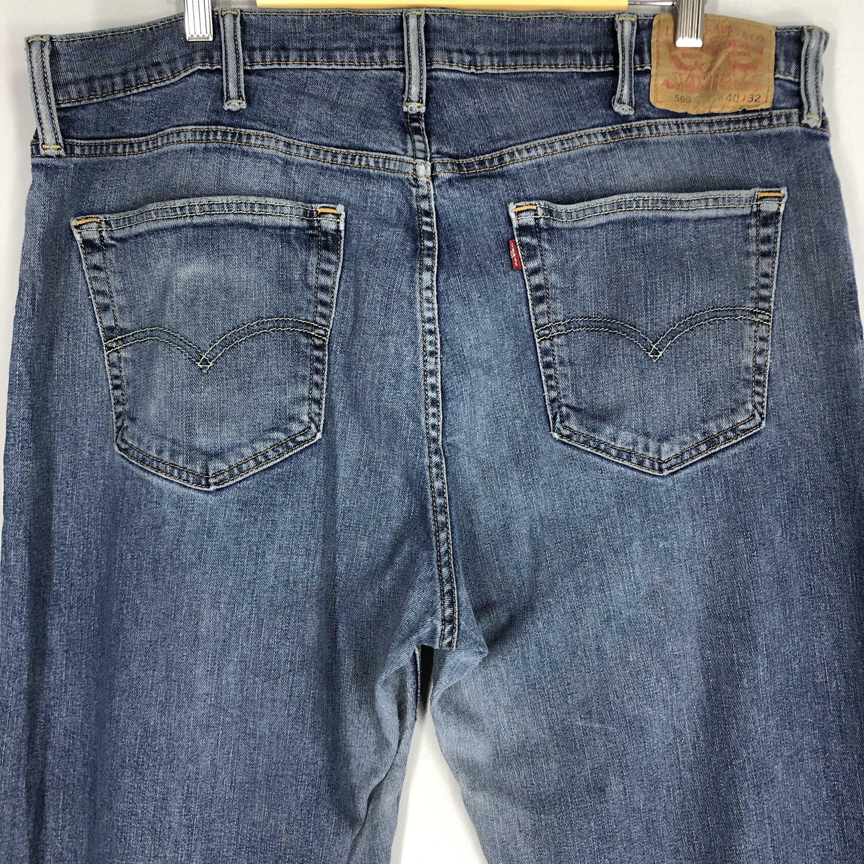 Vintage Levi's 559 Blue Jean Size 40