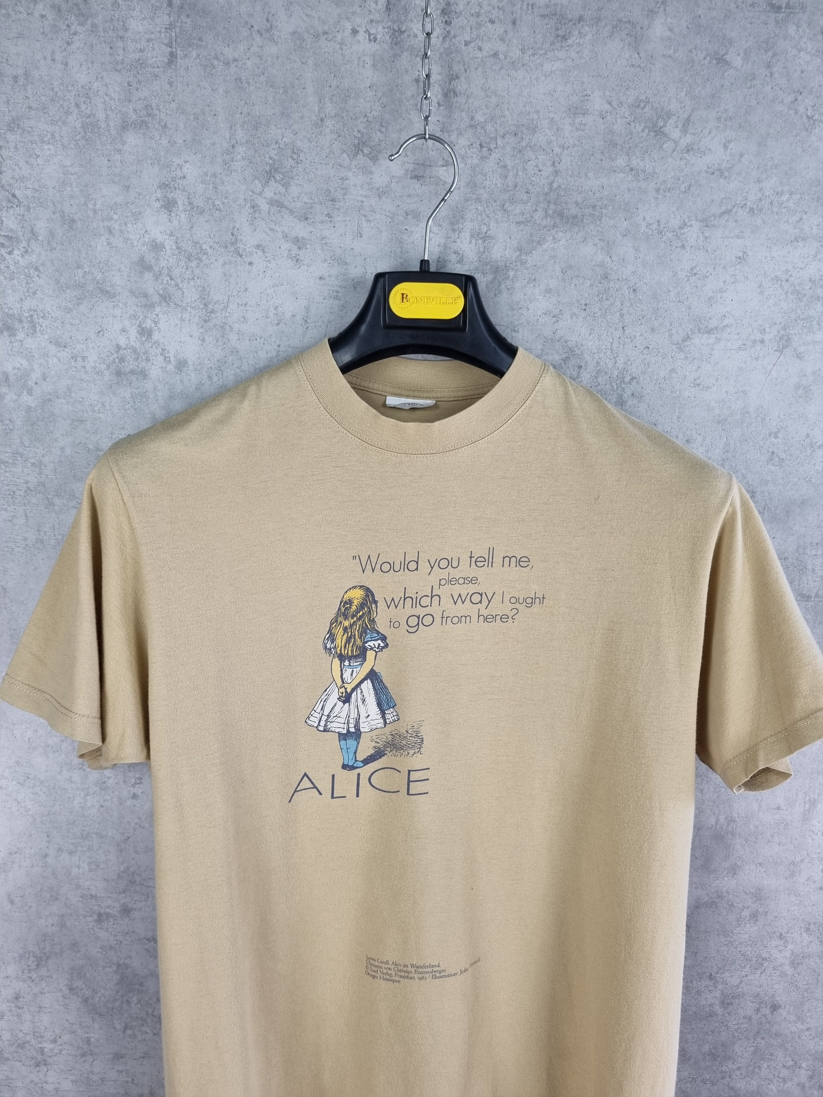 Disney × Vintage Rare Alice in Wonderland Tee Shirt faded Size US M / EU 48-50 / 2 - 1 Thumbnail