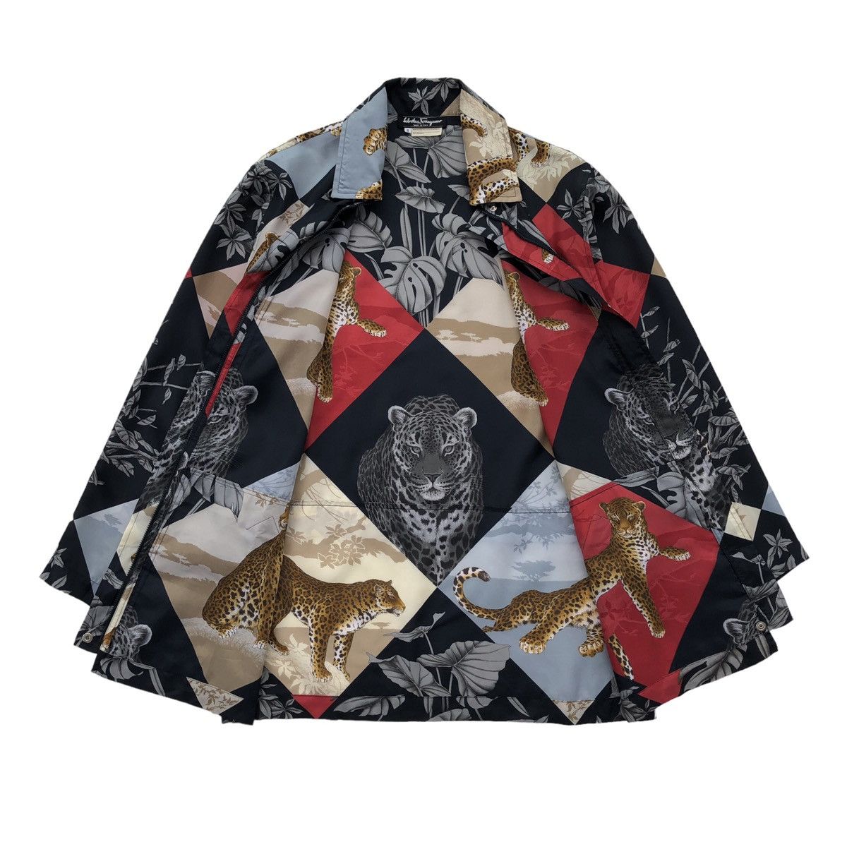 Salvatore Ferragamo Salvatore Ferragamo Animal In Floral Printed Buttoned Shirt Size US S / EU 44-46 / 1 - 5 Thumbnail