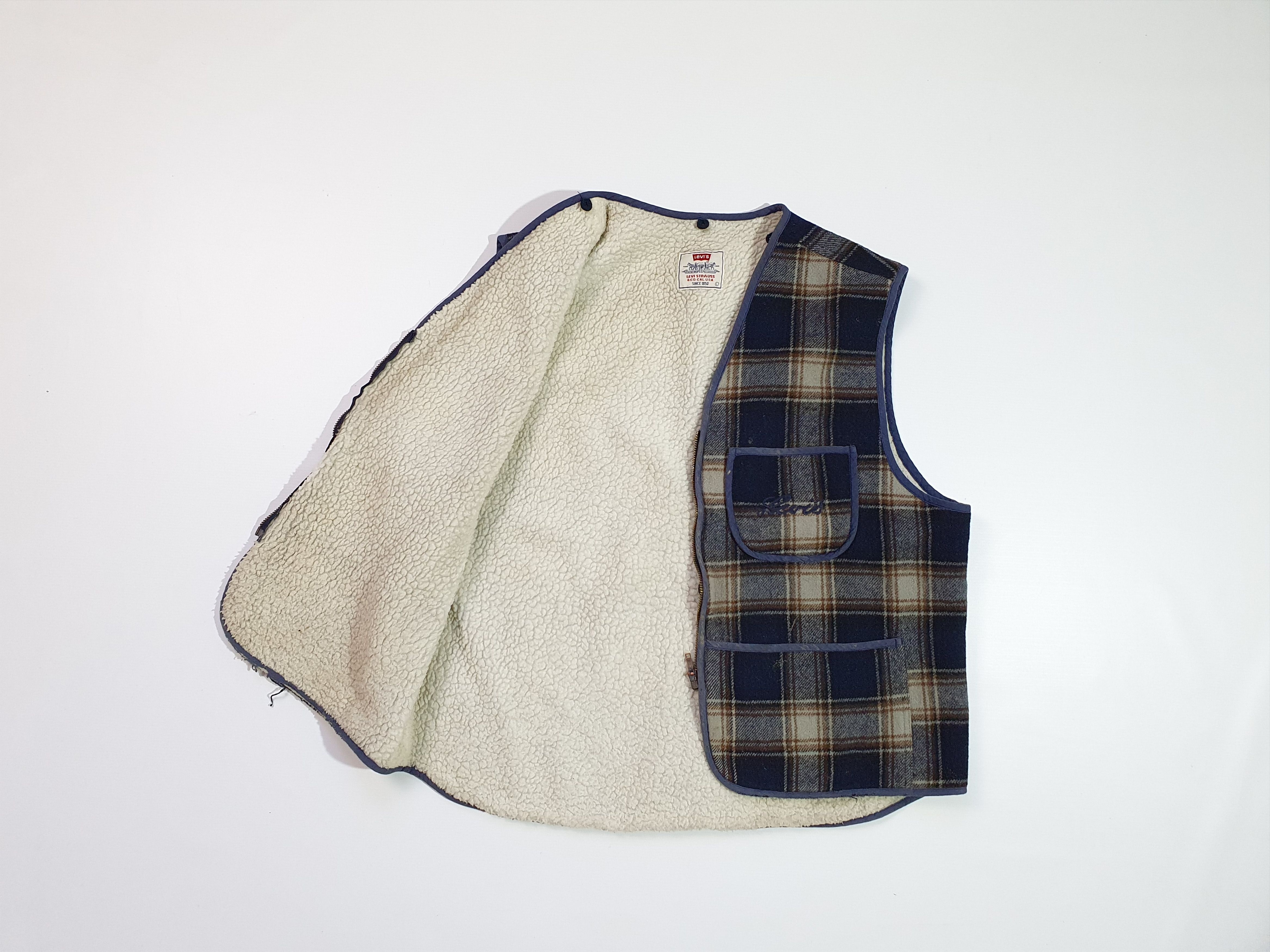 Levi's × Vintage 70s Very Rare Vintage Sherpa Wool Levi’s Vest Size US L / EU 52-54 / 3 - 5 Thumbnail