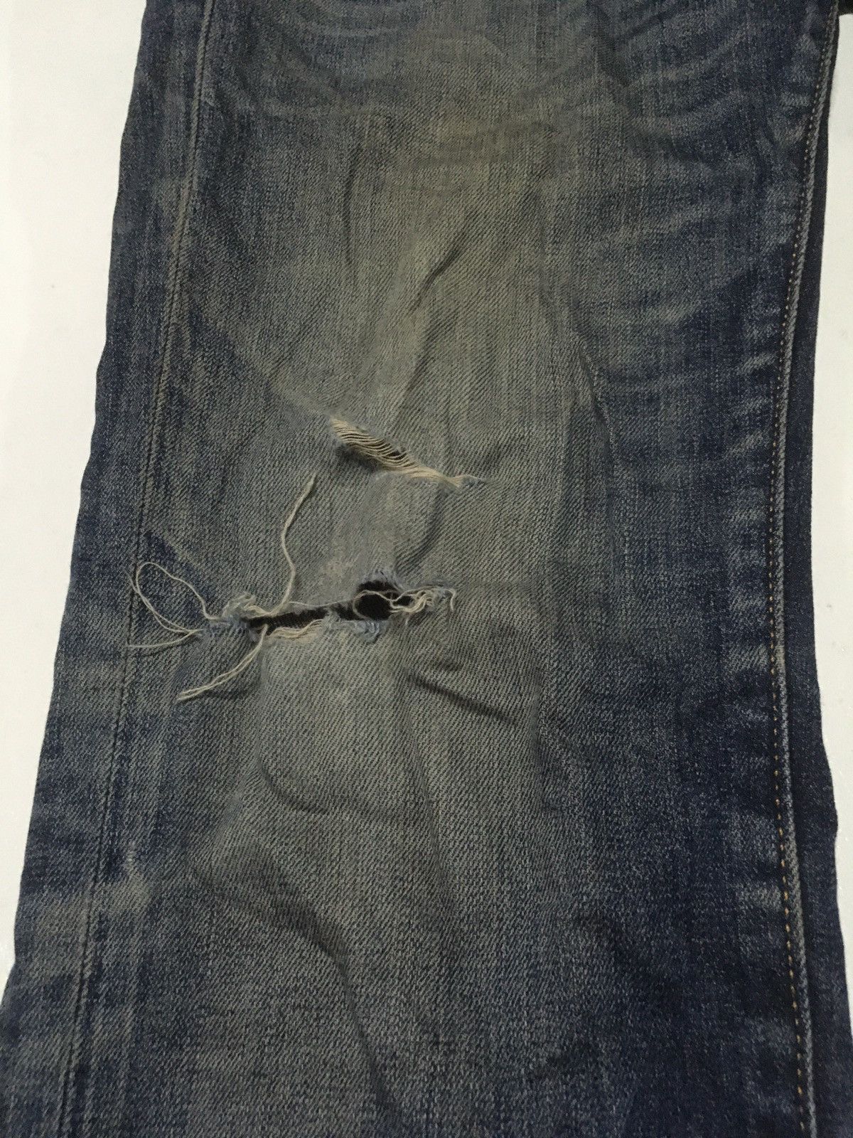 Levi's × Vintage Vintage Levi’s 502 distressed jeans Size US 32 / EU 48 - 8 Thumbnail