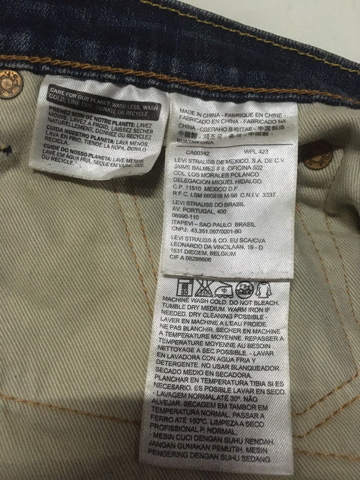 Levi's × Vintage Vintage Levi’s 502 distressed jeans Size US 32 / EU 48 - 10 Thumbnail