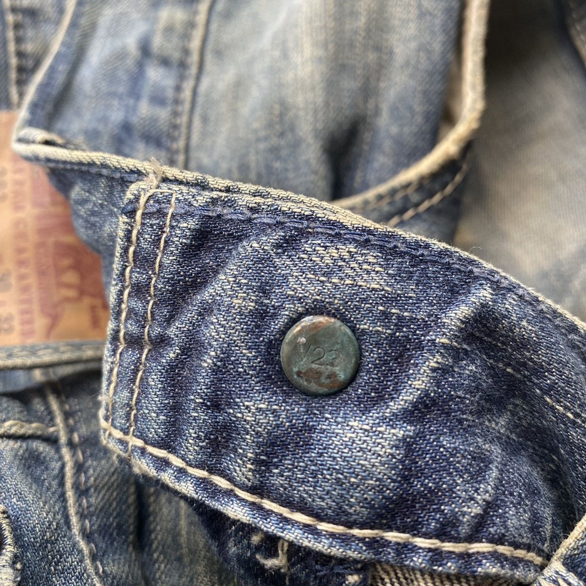 Levi's × Vintage Vintage Levis 202 distressed denim sun faded Size US 31 - 6 Thumbnail