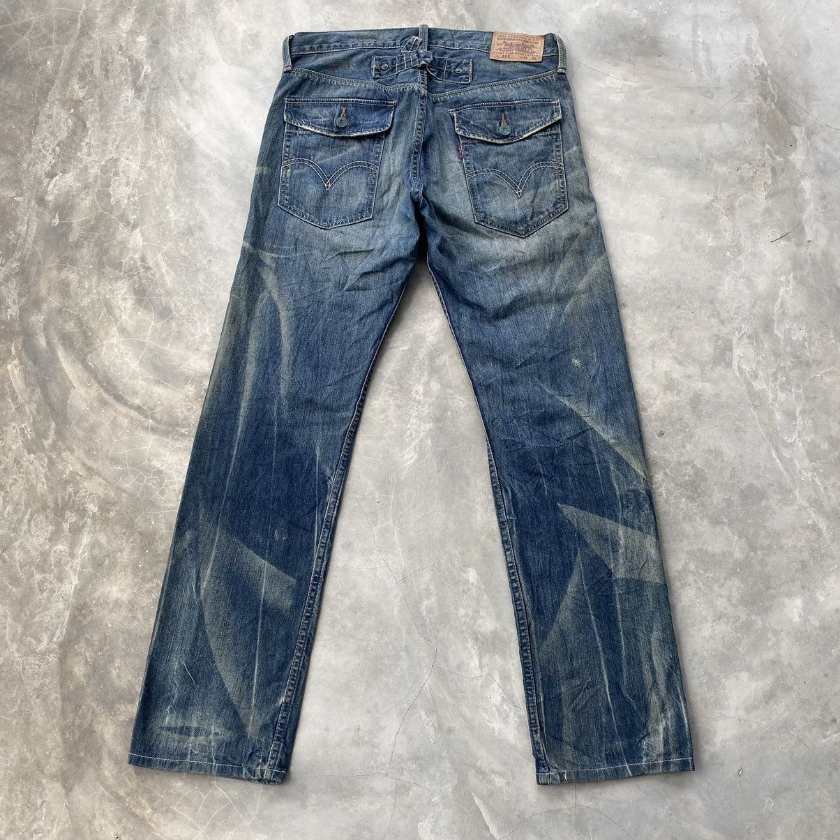 Levi's × Vintage Vintage Levis 202 distressed denim sun faded Size US 31 - 10 Thumbnail