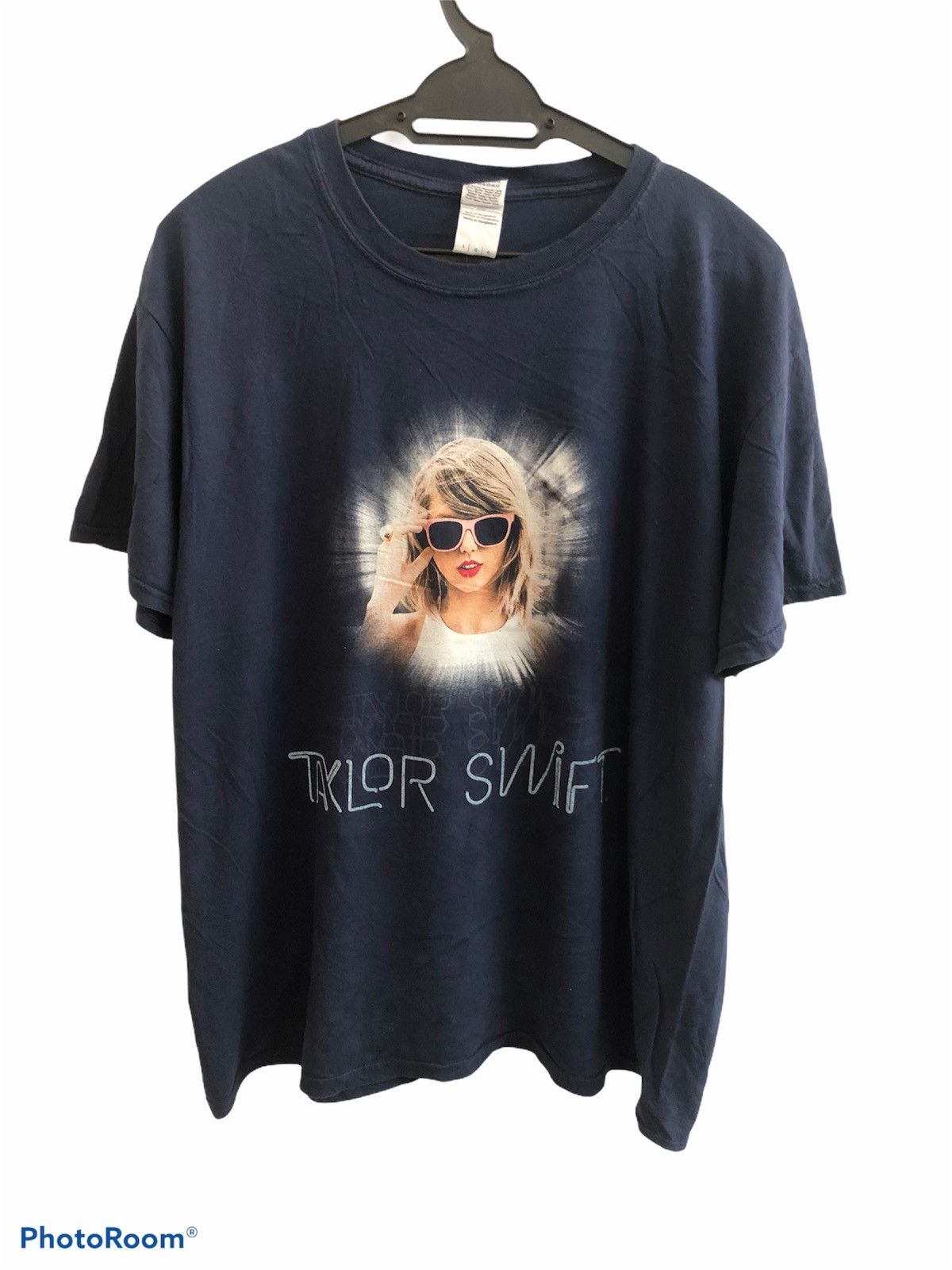 Band Tees × Rap Tees × Vintage Taylor Swift Tour Shirt size L Size US L / EU 52-54 / 3 - 1 Thumbnail