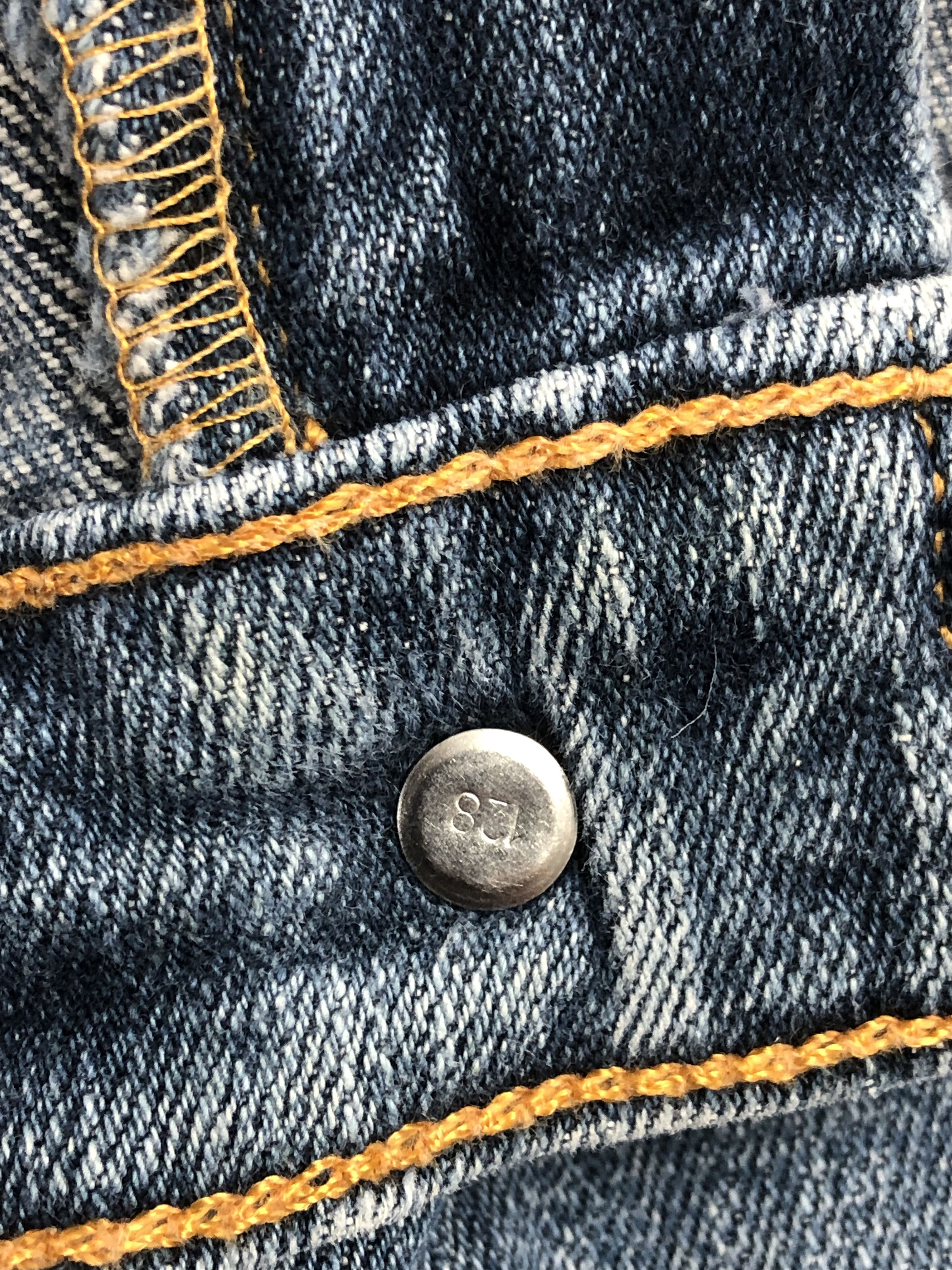 Levi's Vintage Levis 515 Flared Bootcut Denim DP1332 Size US 35 - 11 Thumbnail