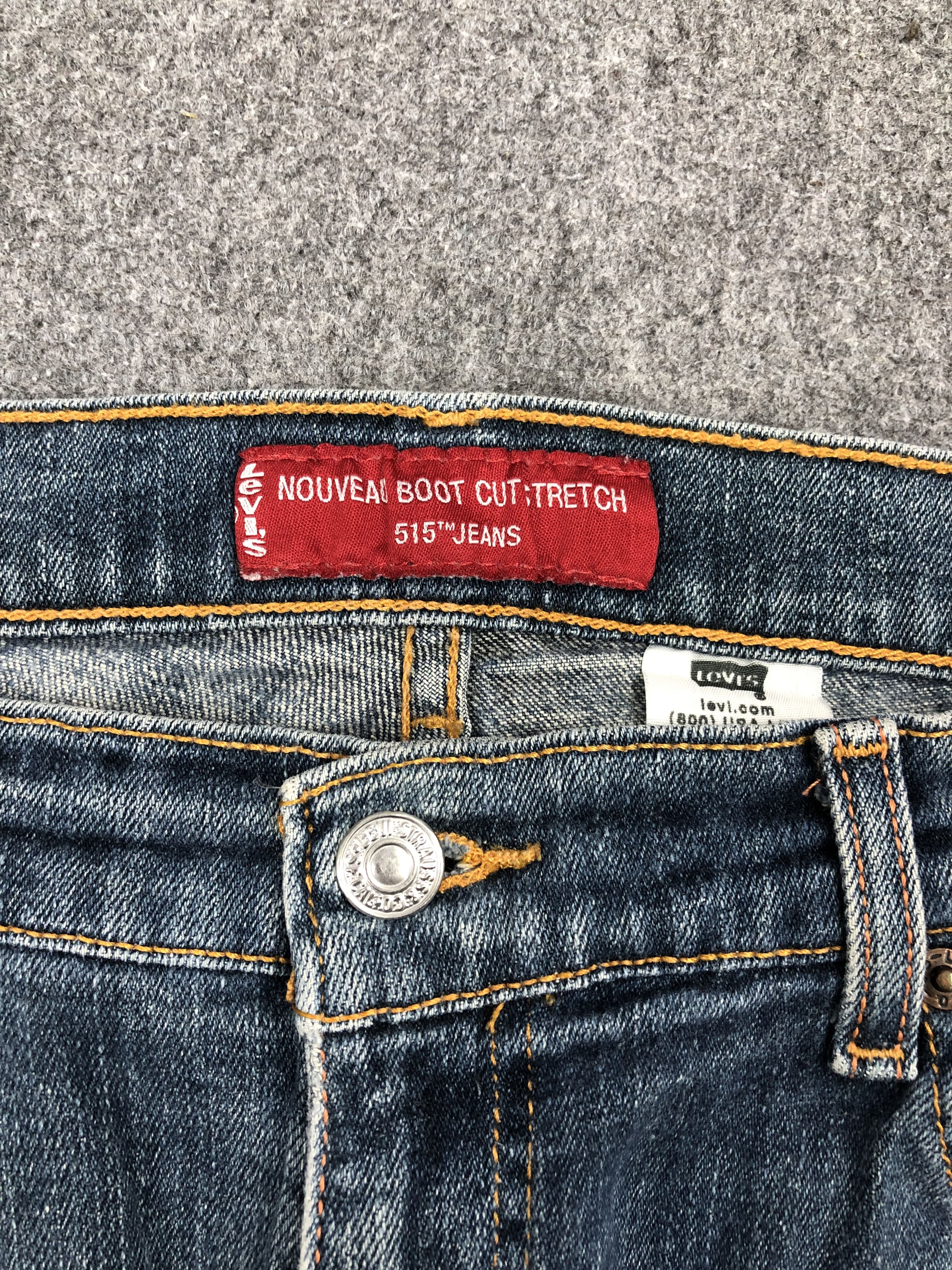 Levi's Vintage Levis 515 Flared Bootcut Denim DP1332 Size US 35 - 9 Thumbnail