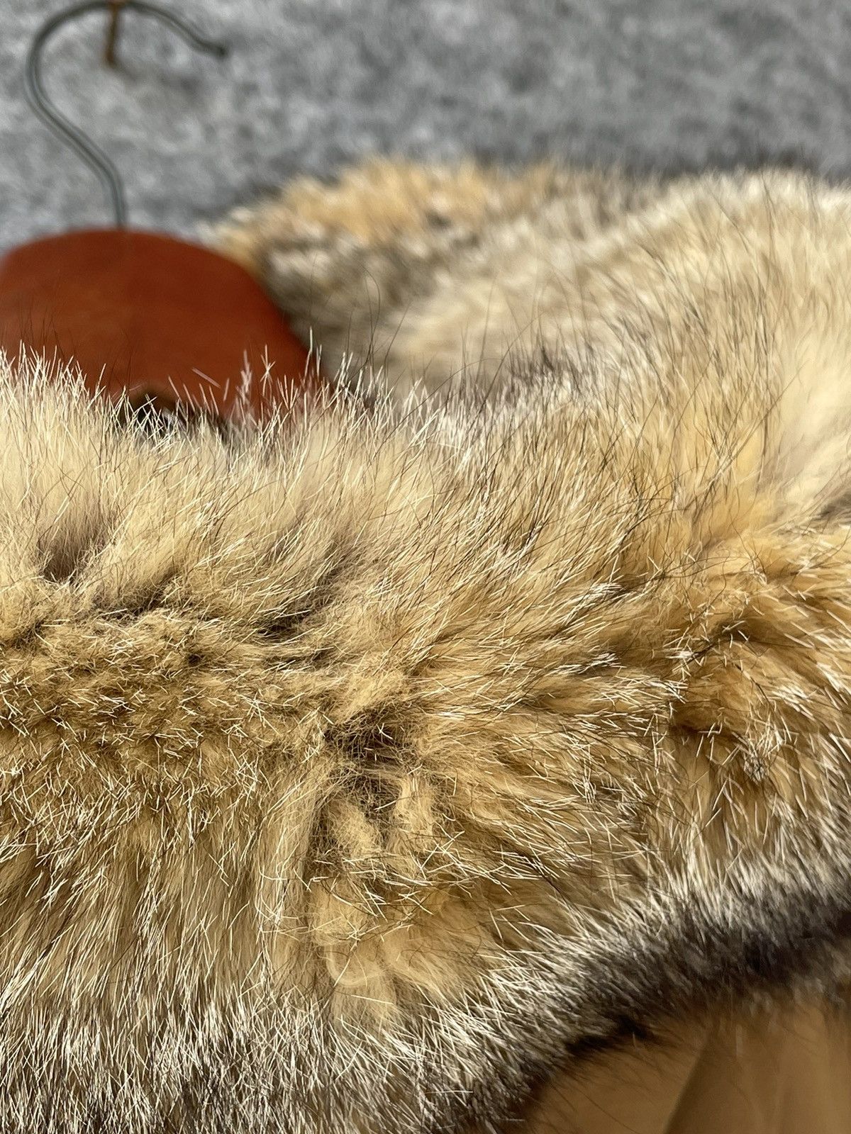 Henry Cotton's VINTAGE HENRY COTTONS FUR LONG JACKET Size US L / EU 52-54 / 3 - 6 Thumbnail