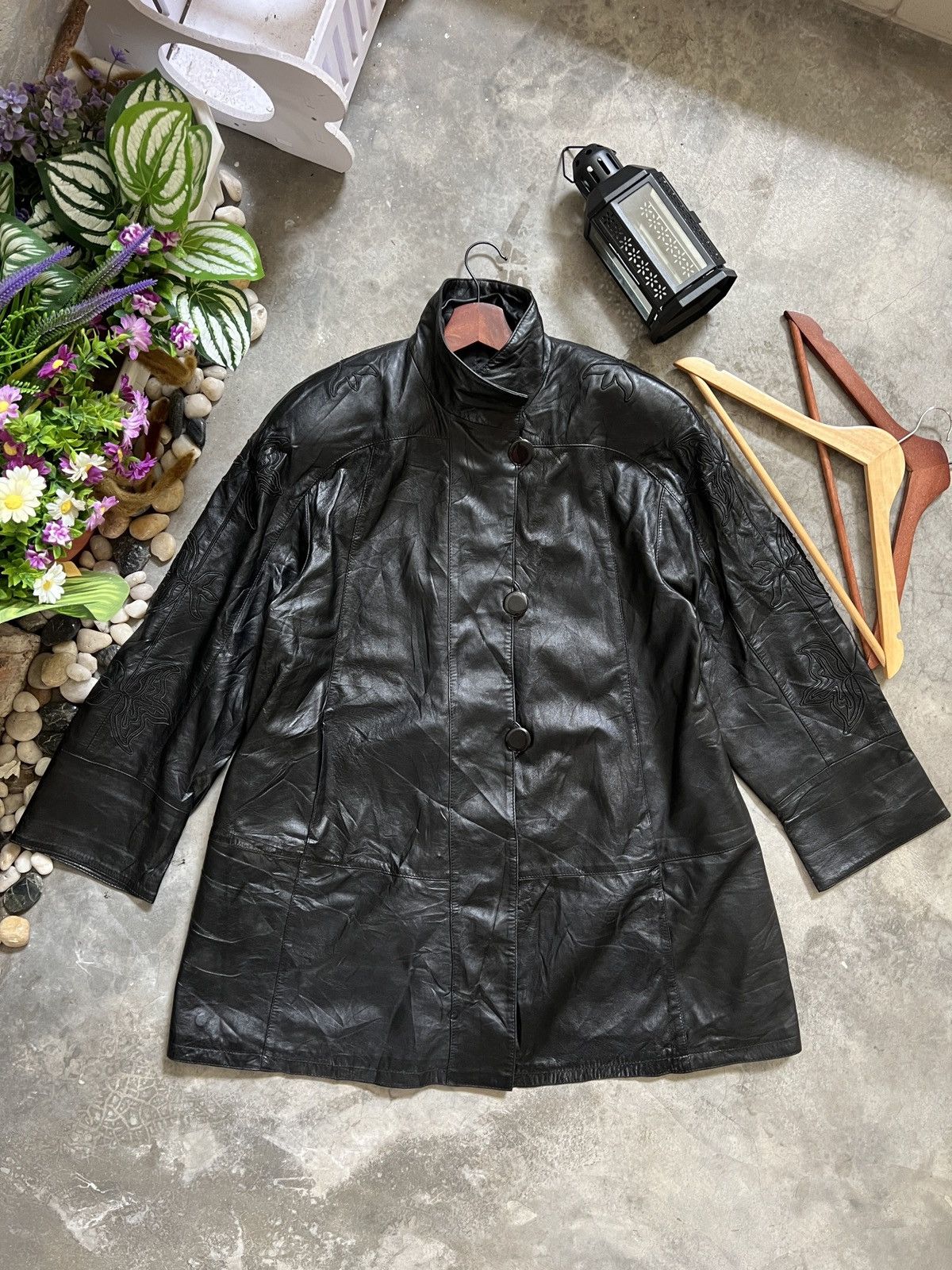 Japanese Brand × Vintage Vintage🏴‍☠️ Japanese Fully Leather Jacket Flower Embroidery Size US XL / EU 56 / 4 - 1 Thumbnail