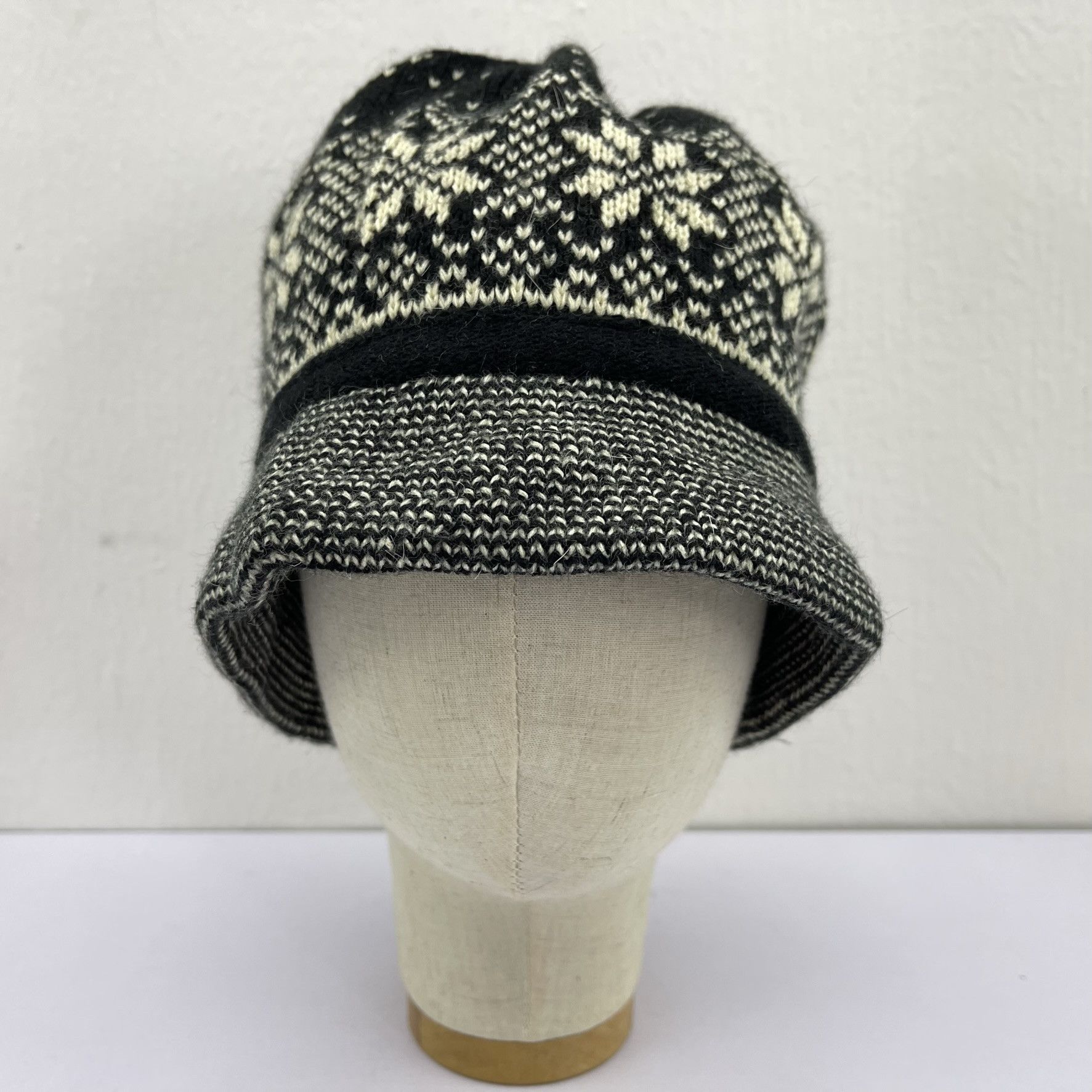 Japanese Brand Bella Sportif Nice Design Bucket Hats-BH4162 Size ONE SIZE - 2 Thumbnail