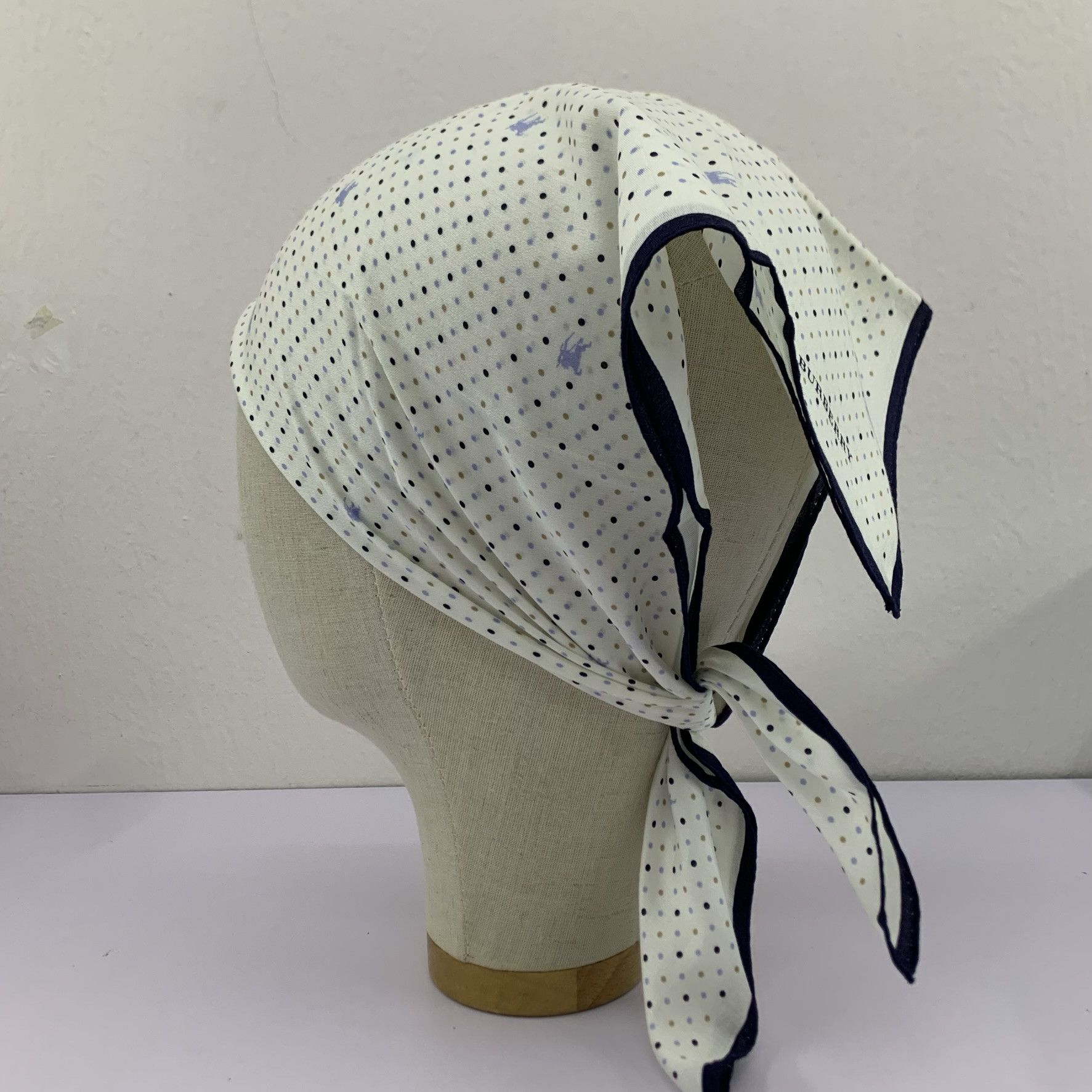 Burberry Vintage Burberry Headscarf,Neckerchief,Handkerchief-1022 Size ONE SIZE - 2 Thumbnail