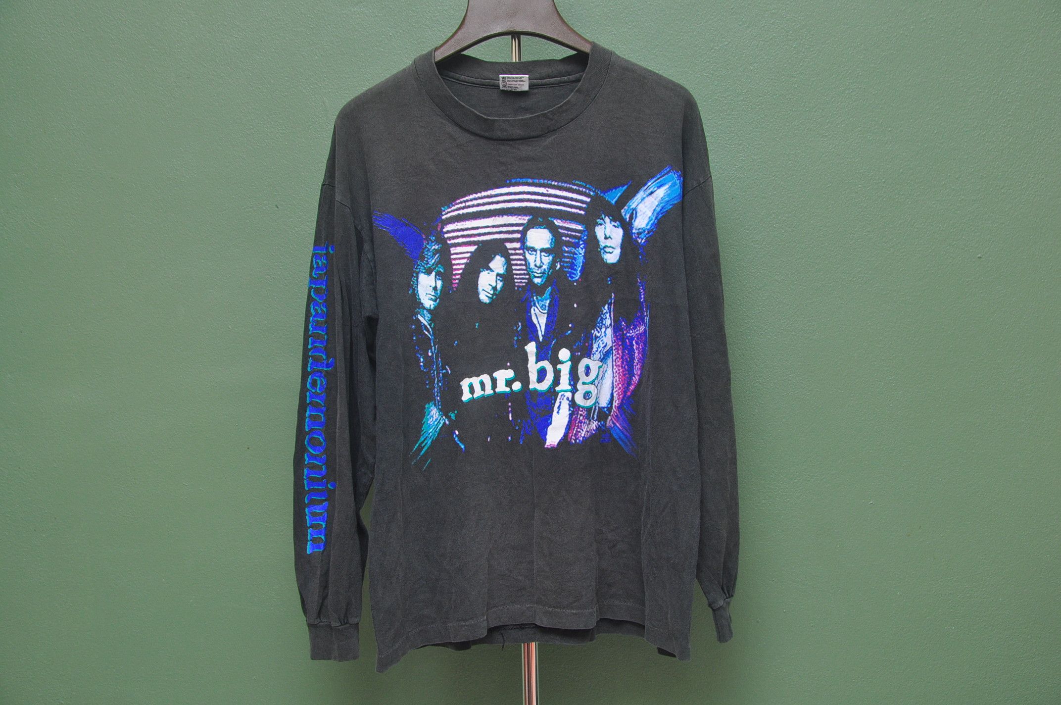 Band Tees Vintage 90s Mr. Big Japandemonium Band Long Sleeve Shirt Size US L / EU 52-54 / 3 - 1 Thumbnail