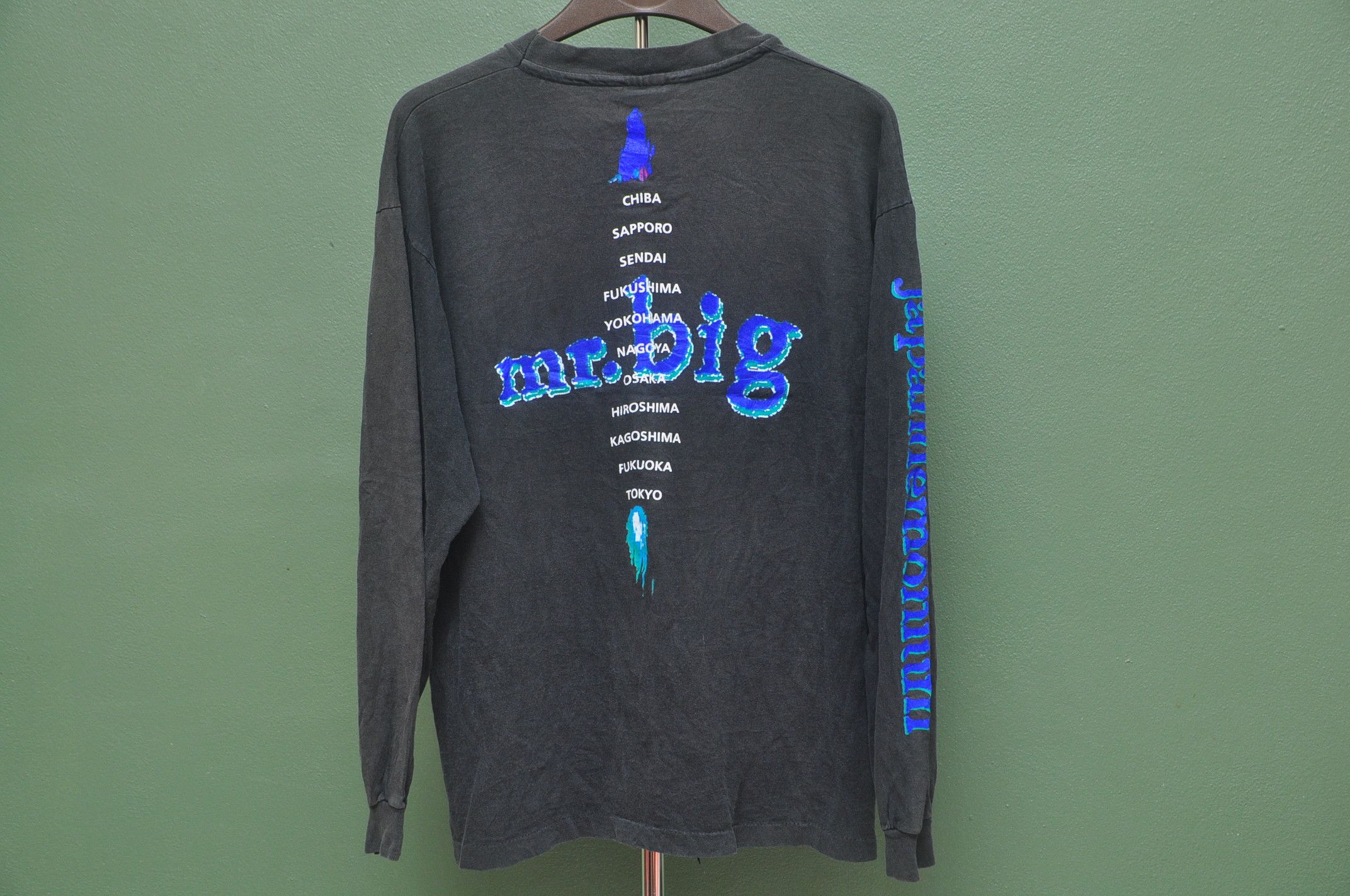 Band Tees Vintage 90s Mr. Big Japandemonium Band Long Sleeve Shirt Size US L / EU 52-54 / 3 - 2 Thumbnail