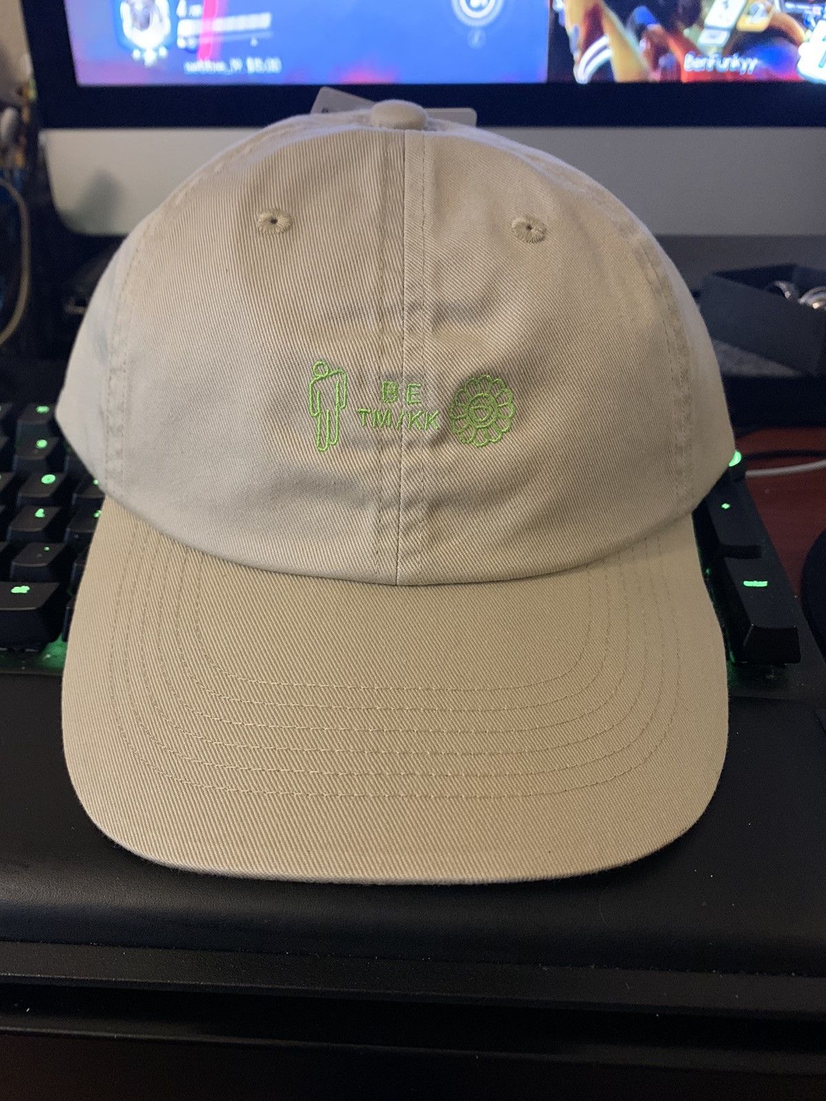 Billie Eilish Billie Eilish Taksahi Murakami Uniqlo Hat Size ONE SIZE - 1 Thumbnail