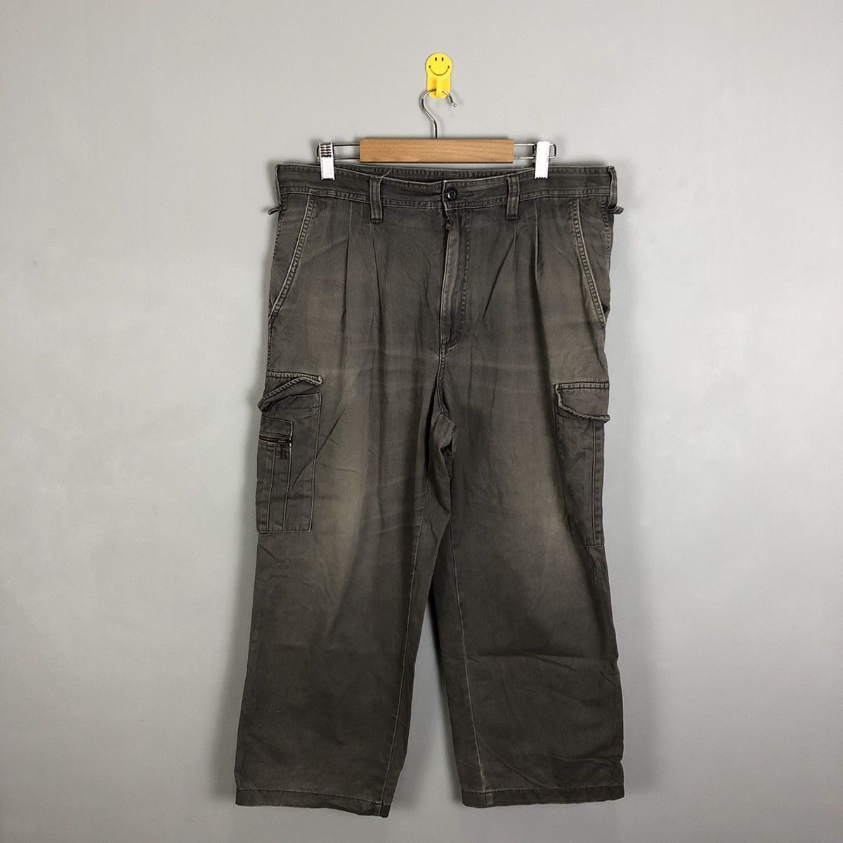 image of Vintage Evolution Grey Multipocket Tactical Cargo Pants C1289, Men's (Size 33)