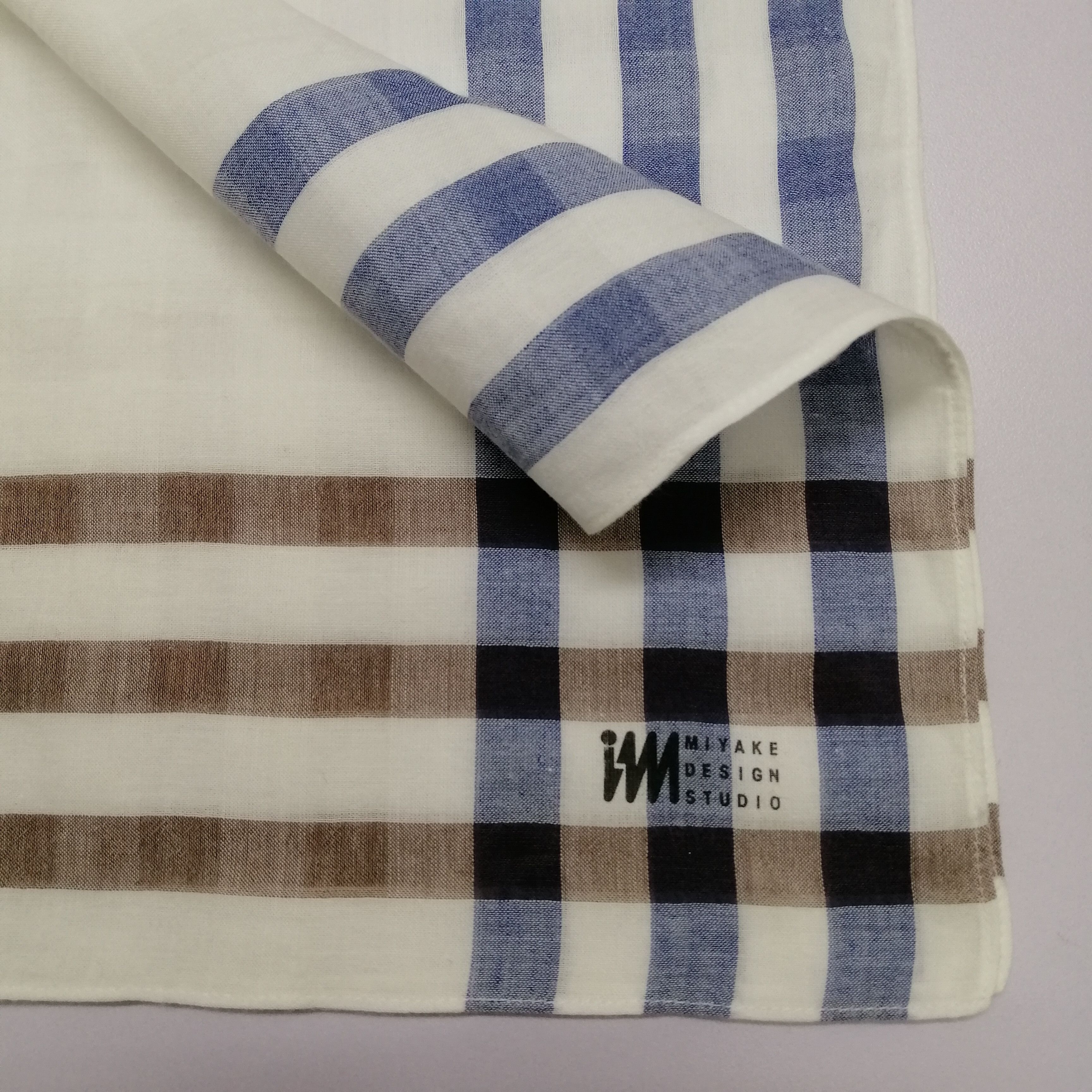 Issey Miyake × Vintage Issey Miyake Handkerchief/Neckerchief/Bandana-KD1195 Size ONE SIZE - 3 Thumbnail