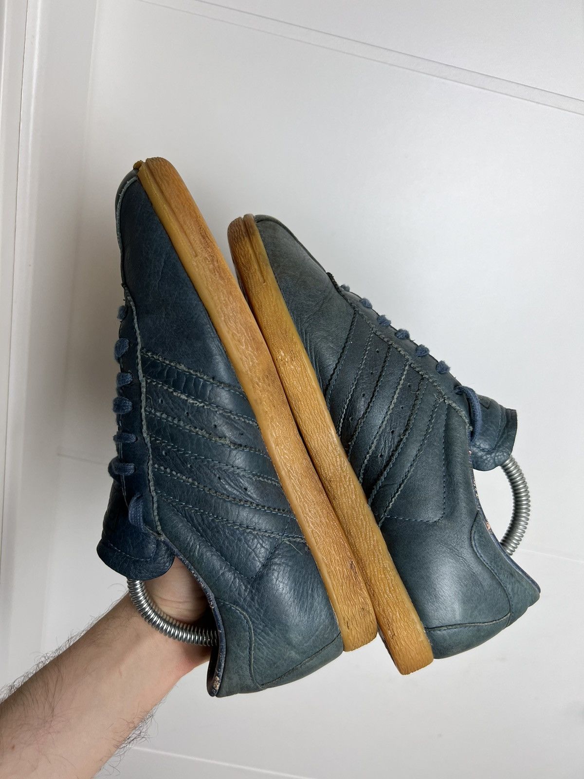 Adidas Vintage 2002 Adidas Tobacco Low Gum Sneakers Streetwear Hype Size US 7.5 / EU 40-41 - 7 Thumbnail