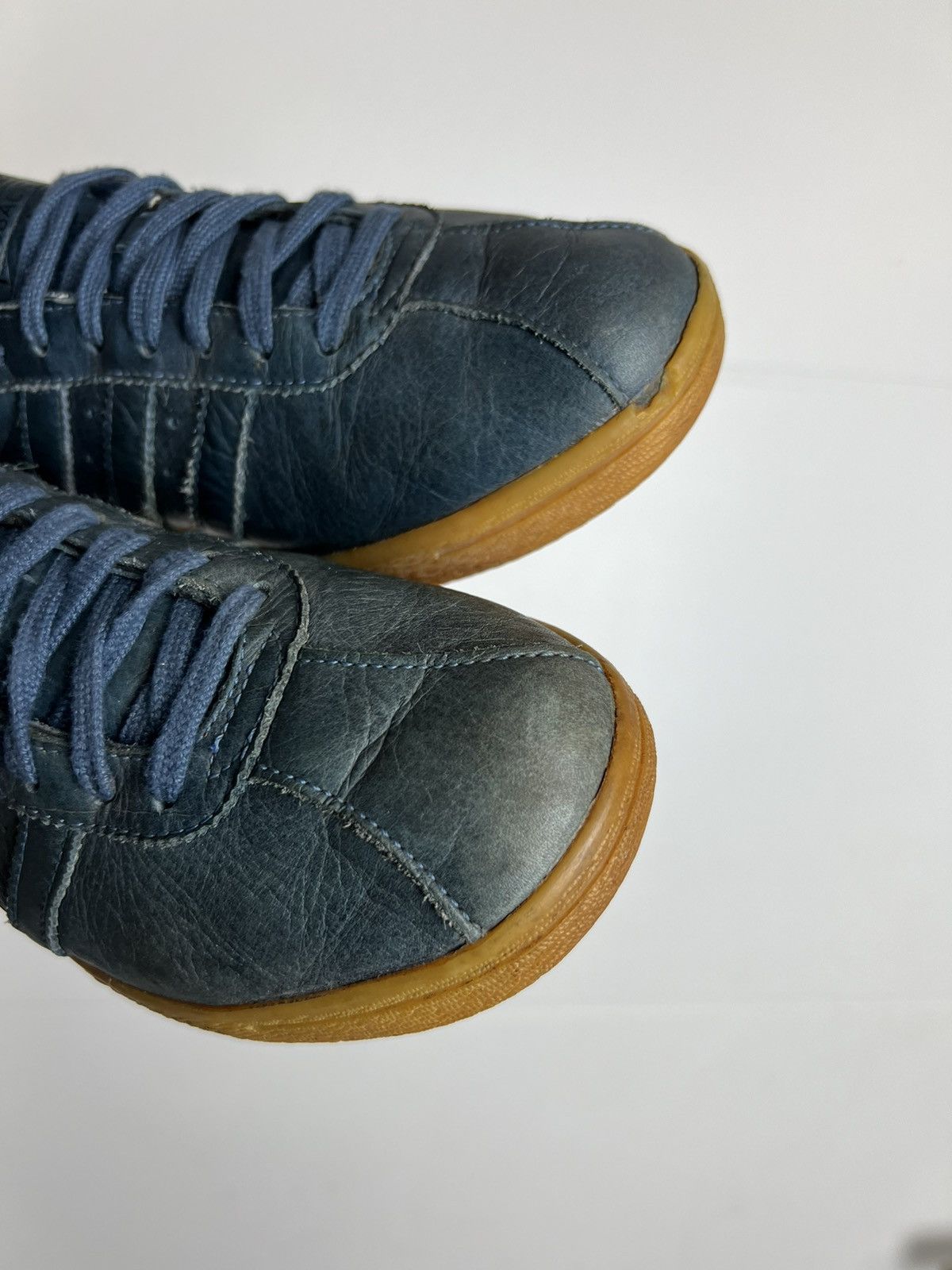 Adidas Vintage 2002 Adidas Tobacco Low Gum Sneakers Streetwear Hype Size US 7.5 / EU 40-41 - 4 Thumbnail