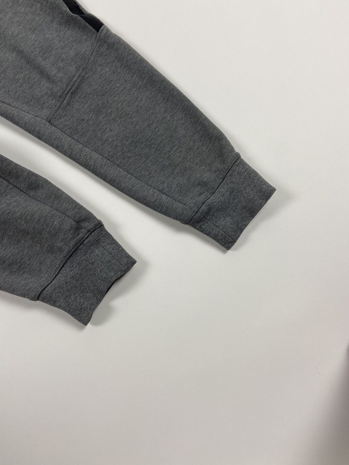 Nike Nike Tech Fleece Pant Size 26" / US 2 / IT 38 - 4 Thumbnail