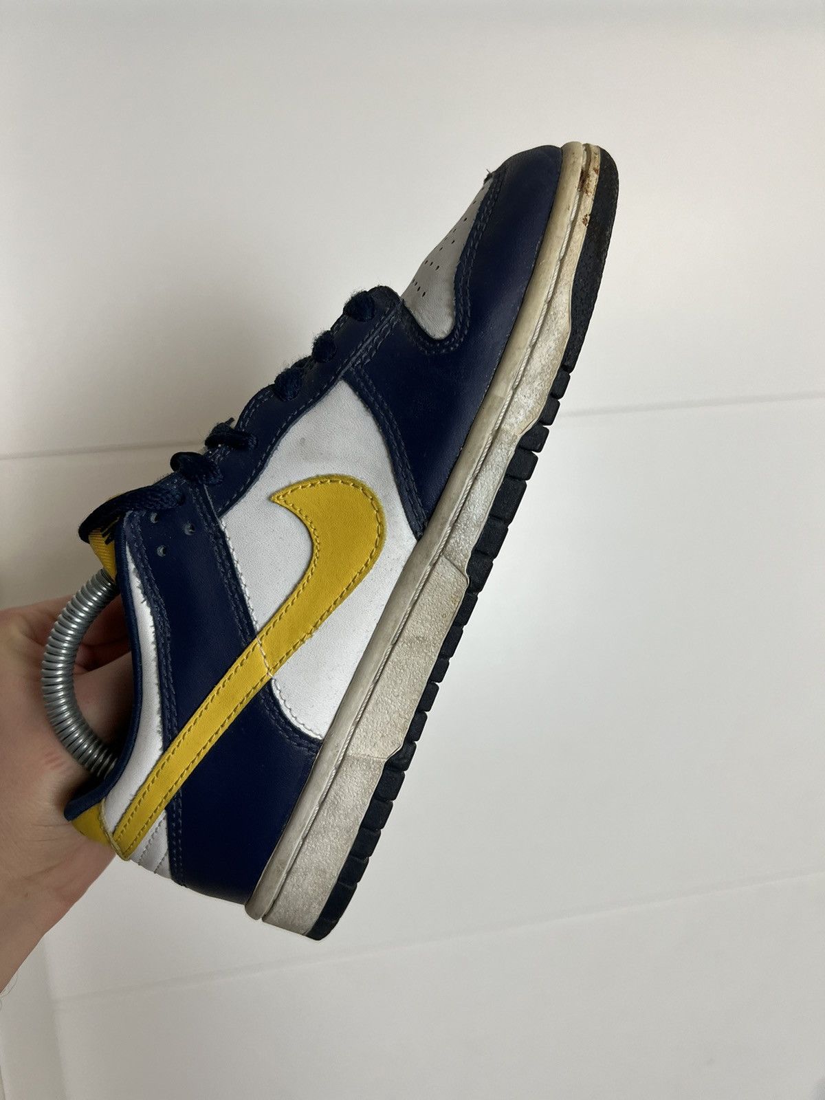 Nike Archive Vintage 2004 Nike Dunk Low Varsity Maize Sneakers Size US 7 / IT 37 - 4 Thumbnail