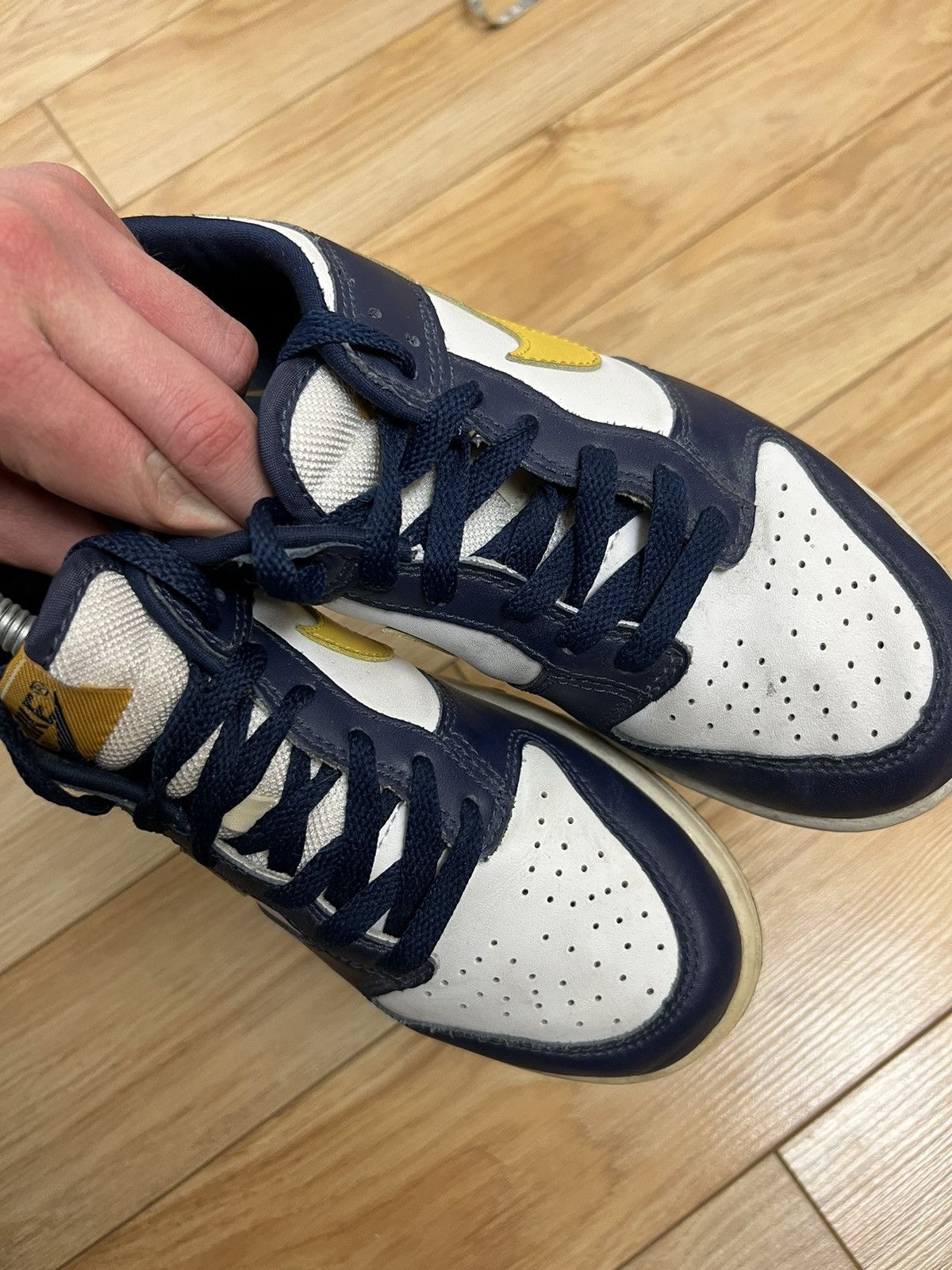 Nike Archive Vintage 2004 Nike Dunk Low Varsity Maize Sneakers Size US 7 / IT 37 - 13 Thumbnail