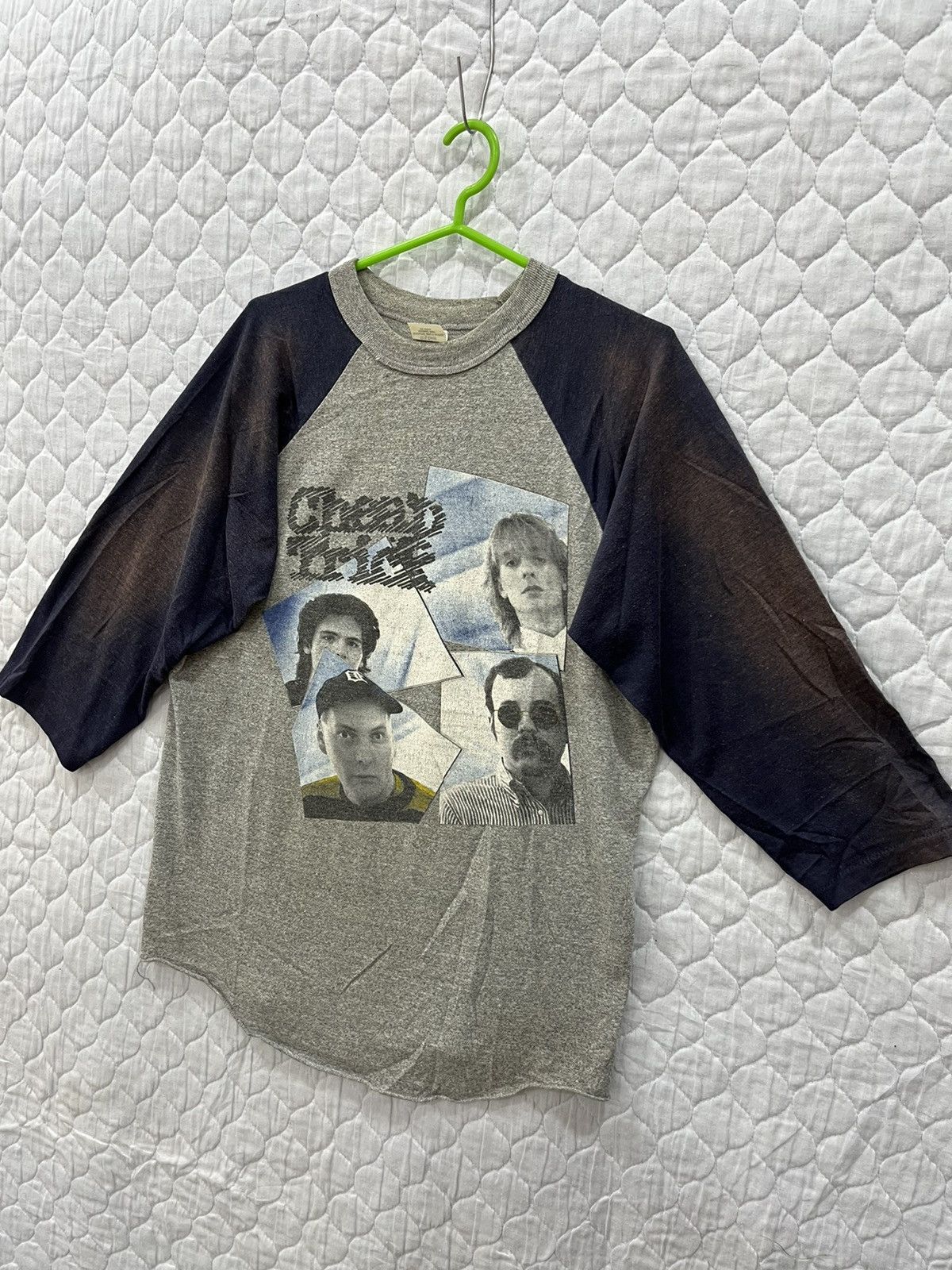 Band Tees × Vintage E. VINTAGE CHEAP TRICK 3 QUARTER TSHIRT Size US L / EU 52-54 / 3 - 3 Thumbnail