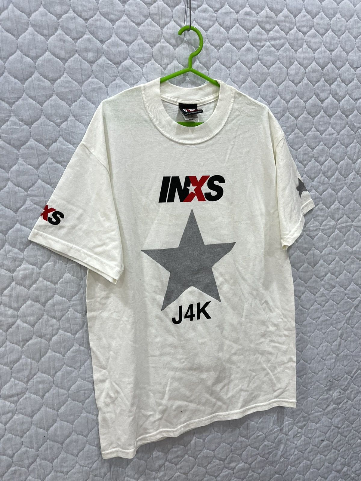 Band Tees E. VINTAGE INXS ROCK BAND TSHIRT Size US M / EU 48-50 / 2 - 2 Thumbnail