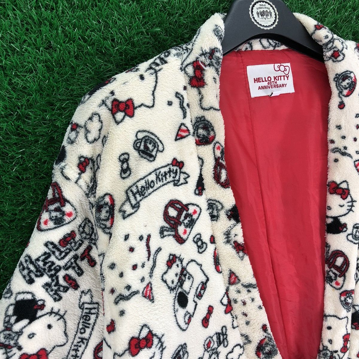 Cartoon Network Hello Kitty 40th Anniversary Fullprint Fleece Kimono Size US L / EU 52-54 / 3 - 2 Thumbnail