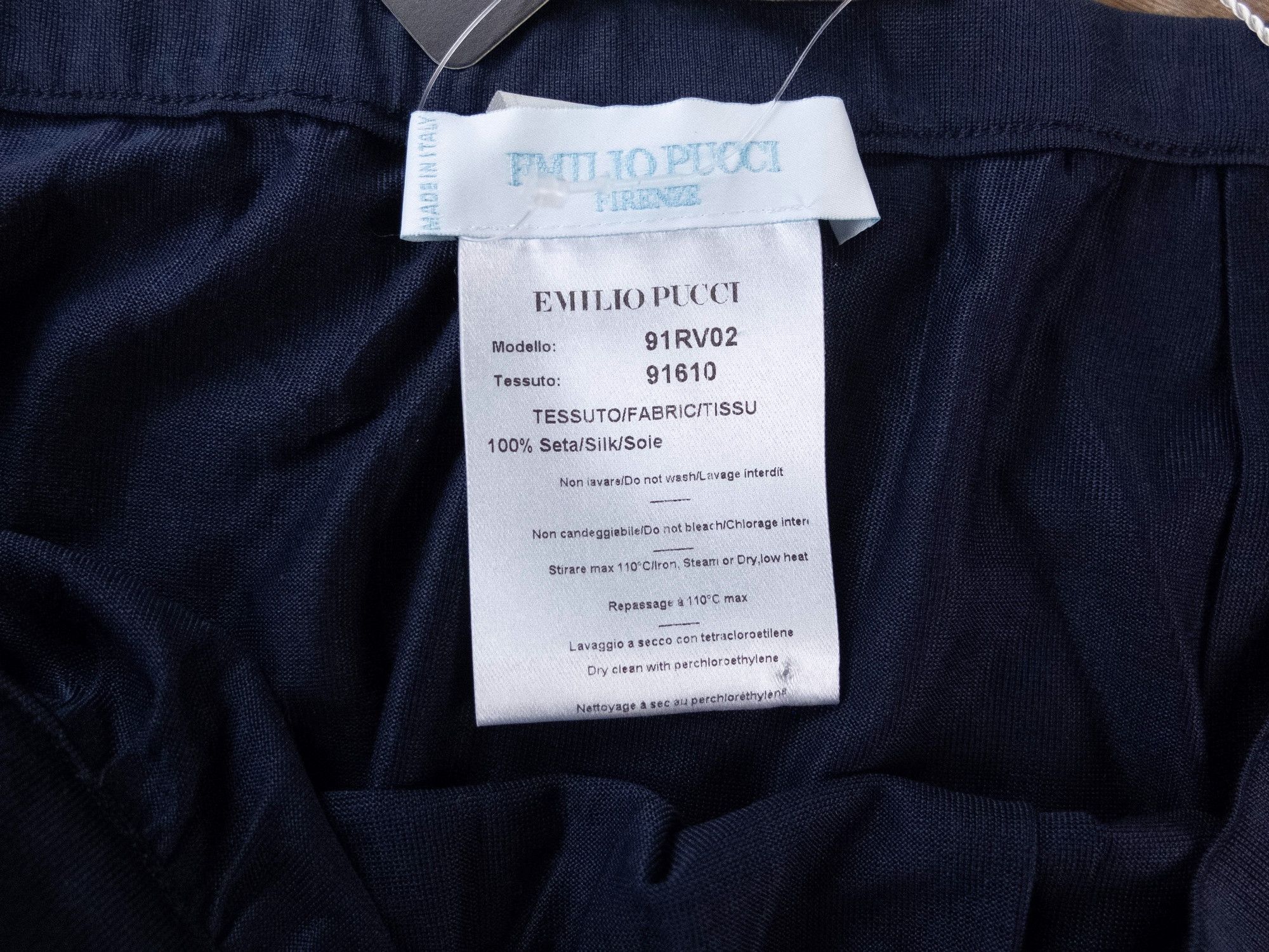 Emilio Pucci EMILIO PUCCI navy blue unlined silk mini skirt 6 42 NWT Size 28" / US 6 / IT 42 - 8 Thumbnail