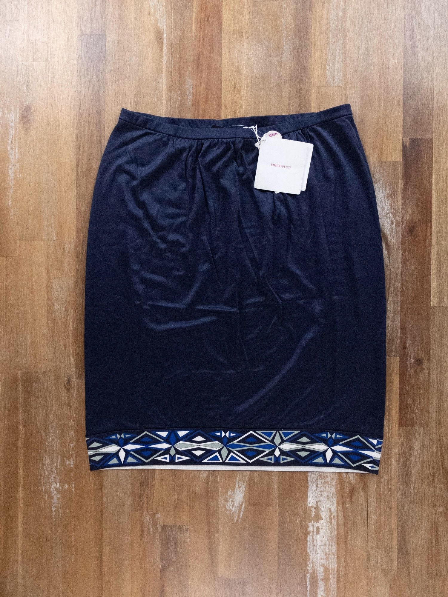 Emilio Pucci EMILIO PUCCI navy blue unlined silk mini skirt 6 42 NWT Size 28" / US 6 / IT 42 - 4 Thumbnail
