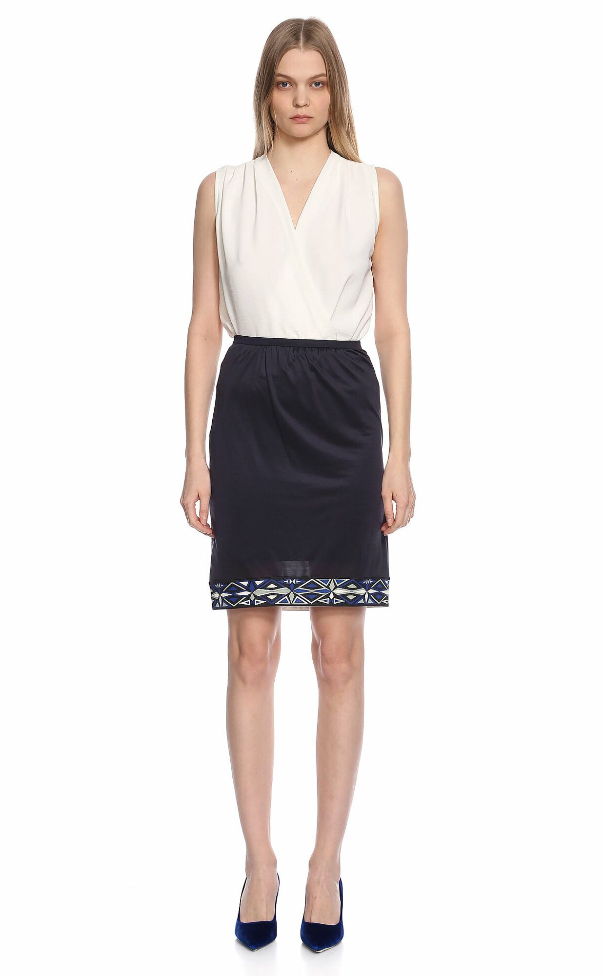 image of Emilio Pucci Navy Blue Unlined Silk Mini Skirt 6 42 Nwt, Women's (Size 28)