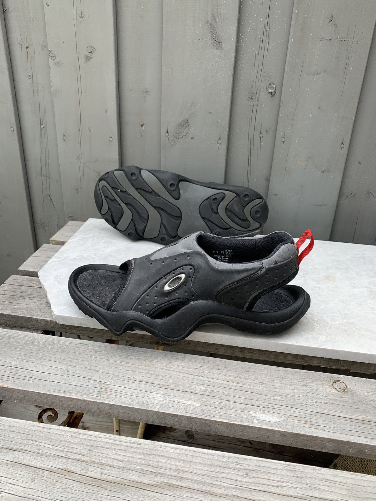 Oakley sale smoke sandals