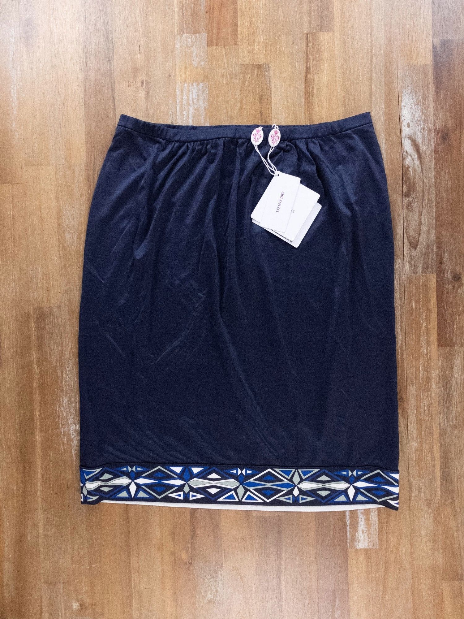 Emilio Pucci EMILIO PUCCI navy blue unlined silk mini skirt 8 44 NWT Size 30" / US 8 / IT 44 - 4 Thumbnail