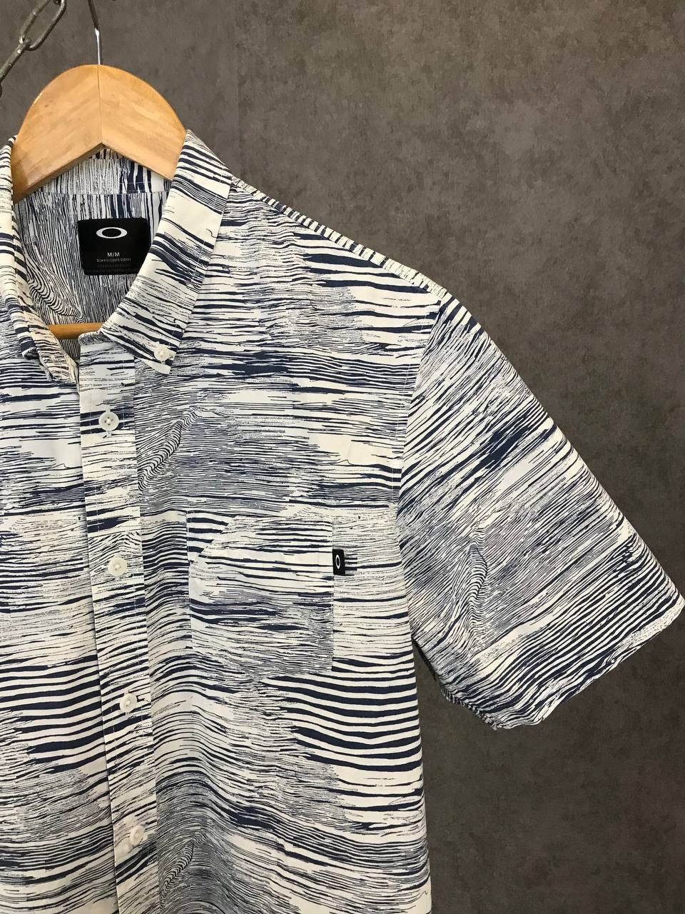 Oakley Oakley outdoor streetwear Hawaiian shirt Size US M / EU 48-50 / 2 - 2 Thumbnail