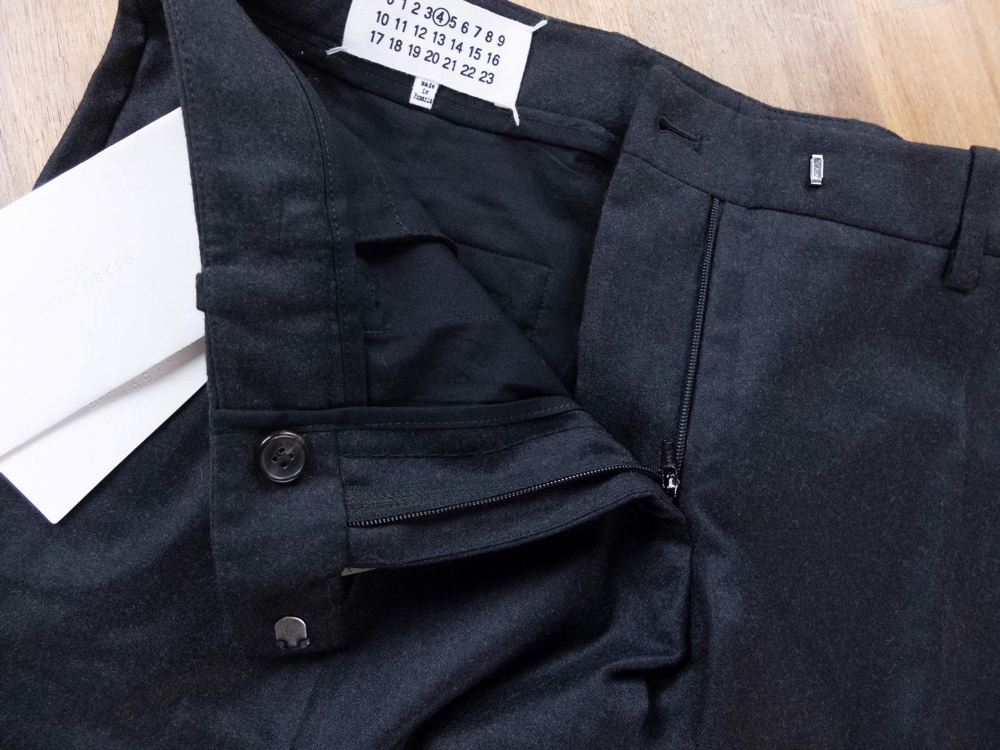 Maison Margiela MAISON MARTIN MARGIELA charcoal gray wool pants trousers 44 Size 30" / US 8 / IT 44 - 7 Thumbnail