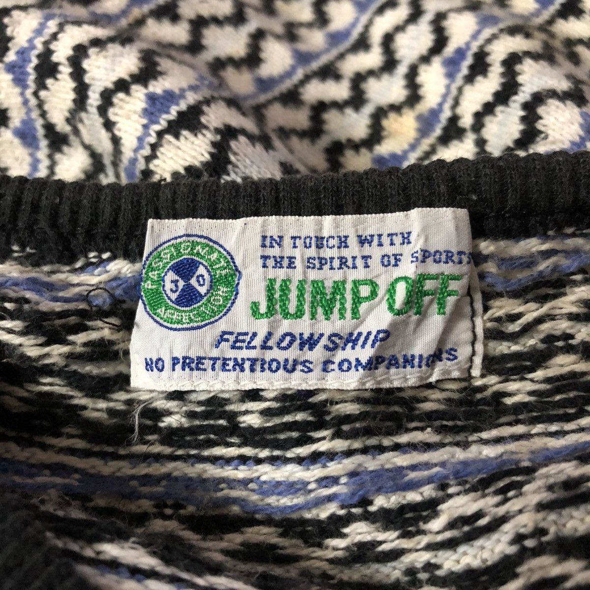 Japanese Brand Vintage 90's Knitwear Striped V-Neck by Jump Off Size US L / EU 52-54 / 3 - 11 Thumbnail