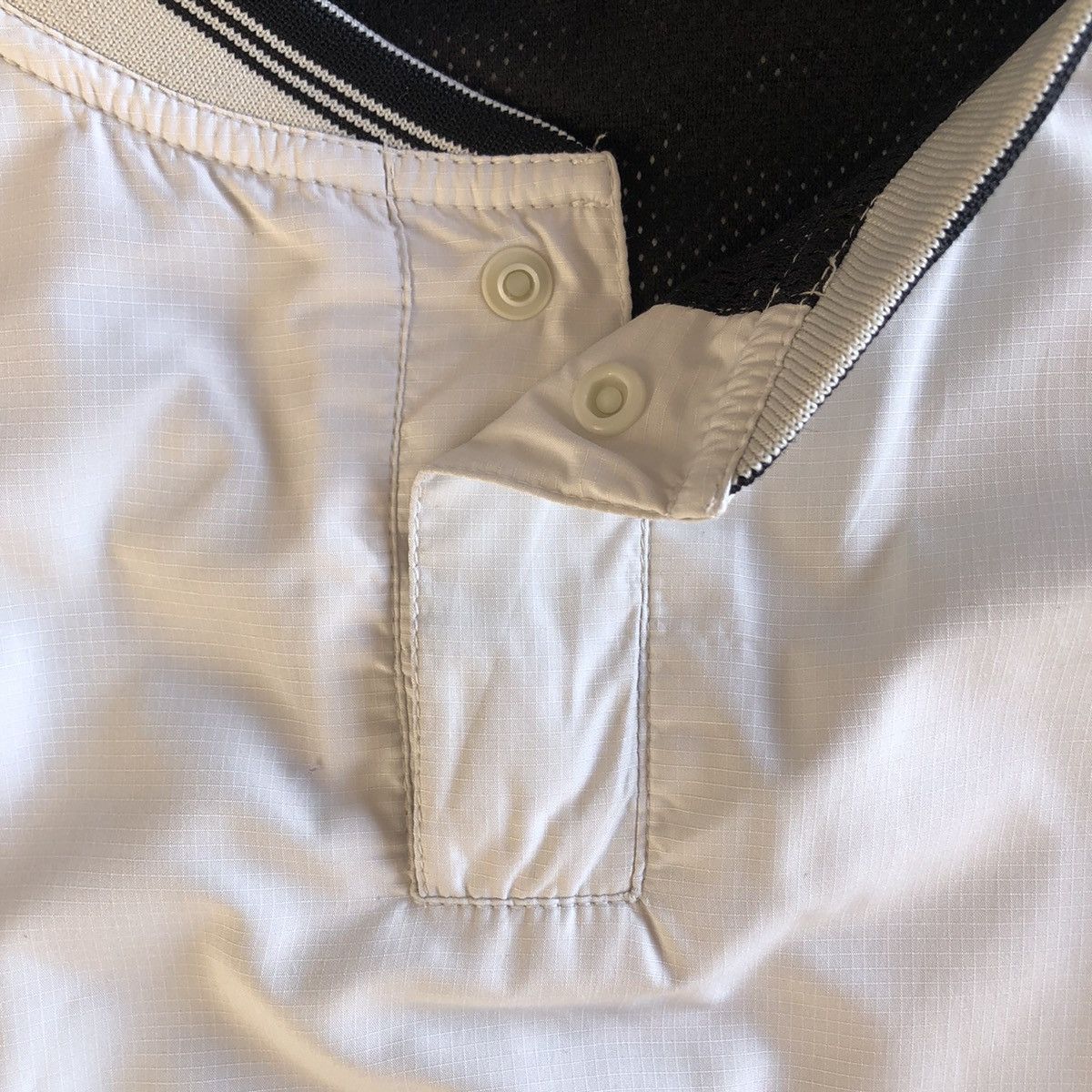Japanese Brand Sweater Jacket 2in1 Sleeveless Vest Embroidery Duffy Duck Size US XL / EU 56 / 4 - 9 Thumbnail