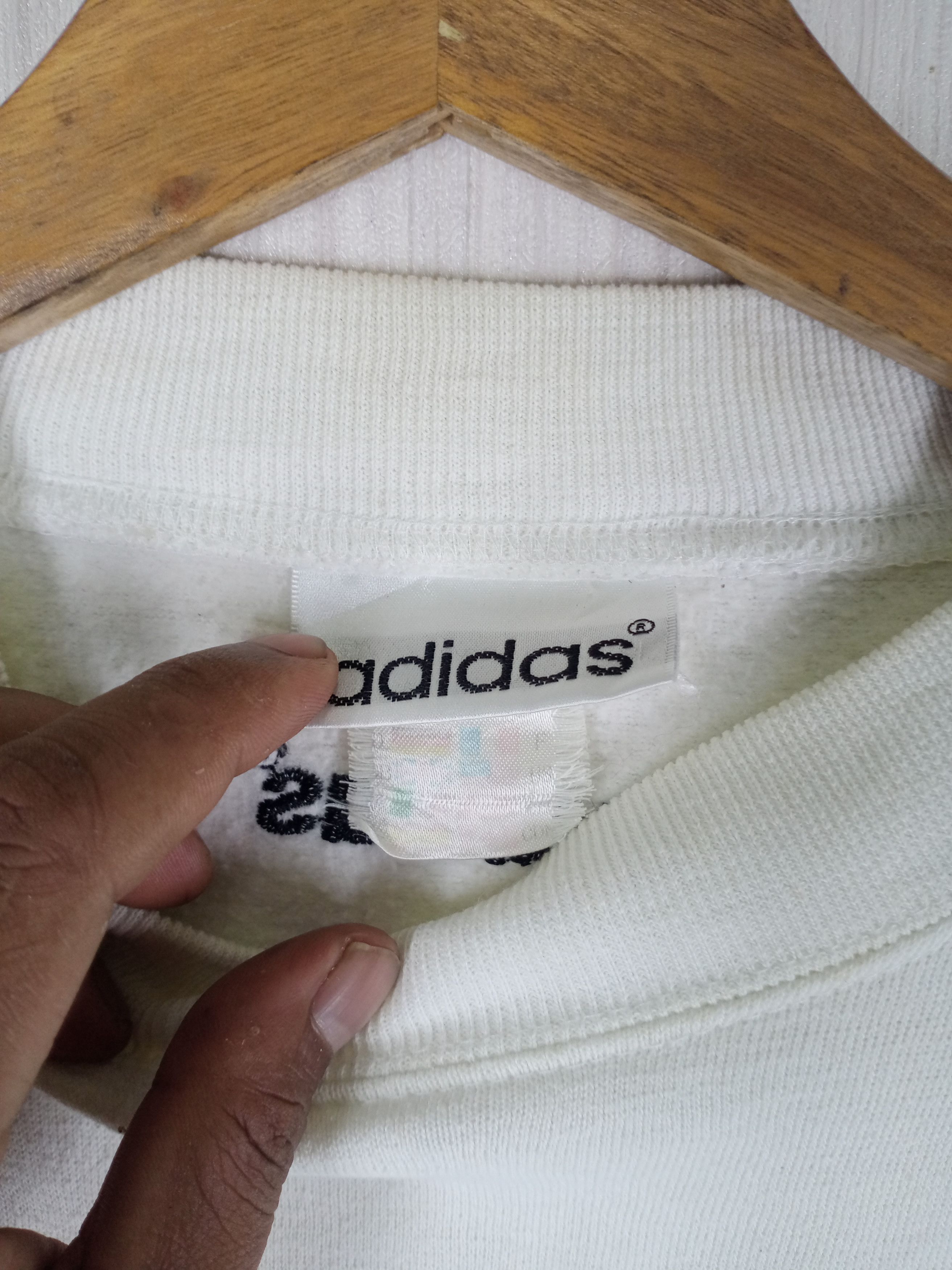 Adidas Rare Vintage 90s Adidas Small Logo Embroidery Sweatshirt Size US L / EU 52-54 / 3 - 8 Thumbnail